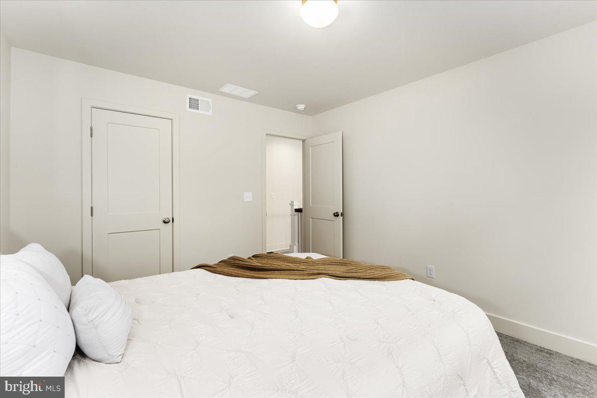 ELVATON ACRES - Residential