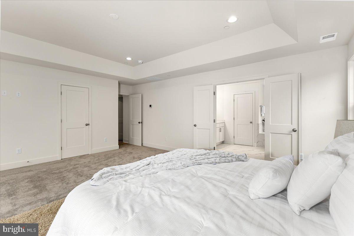 ELVATON ACRES - Residential