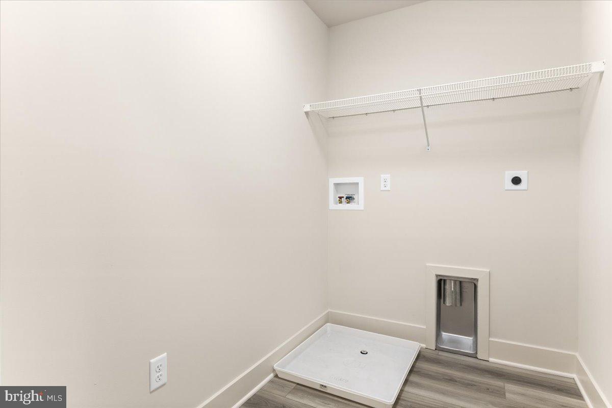 ELVATON ACRES - Residential