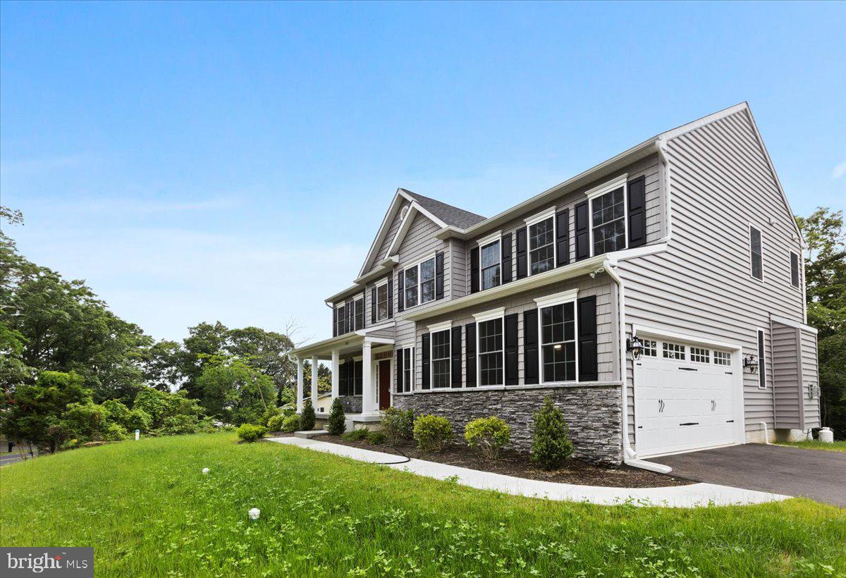 ELVATON ACRES - Residential