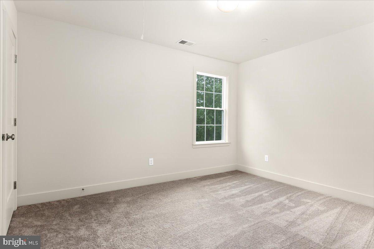 ELVATON ACRES - Residential