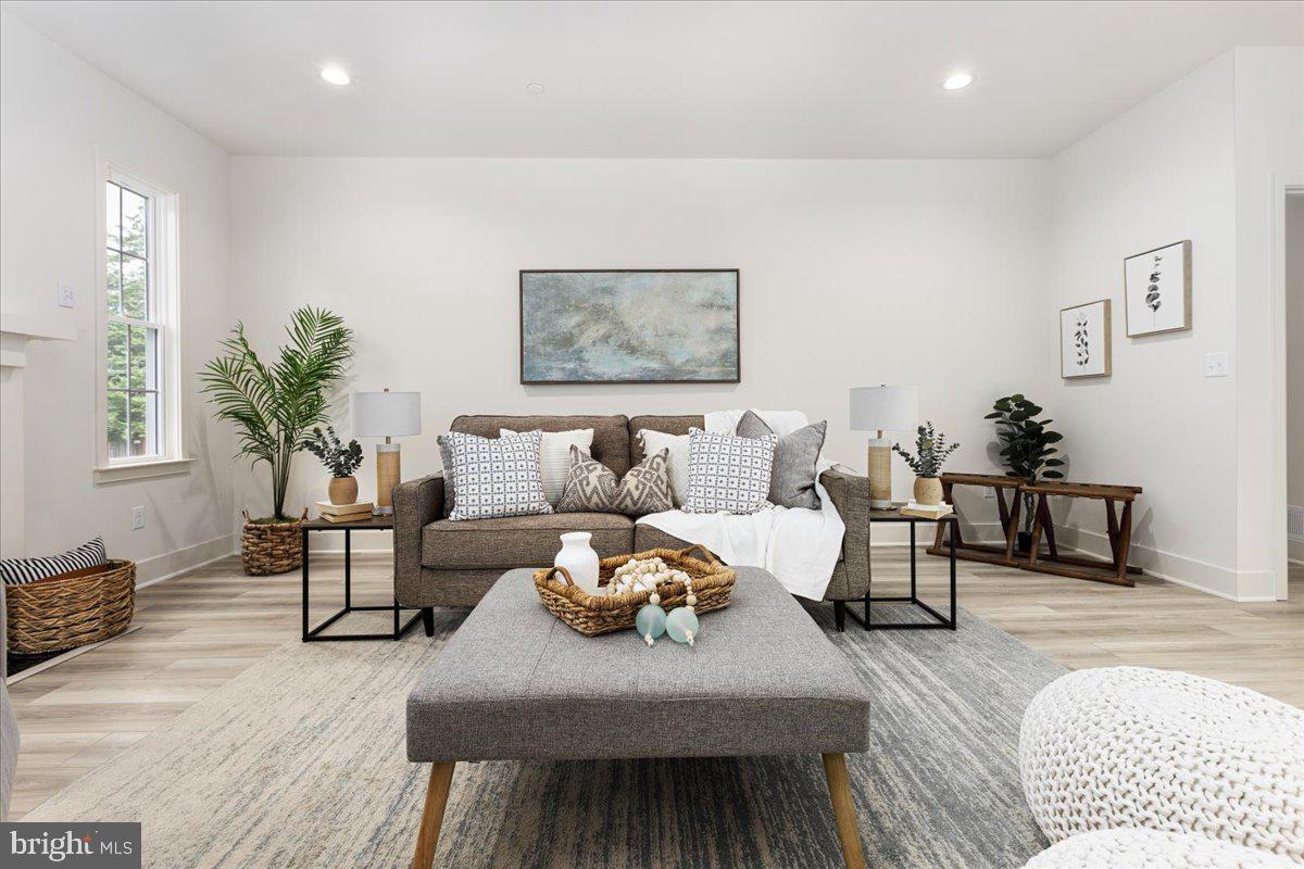 ELVATON ACRES - Residential