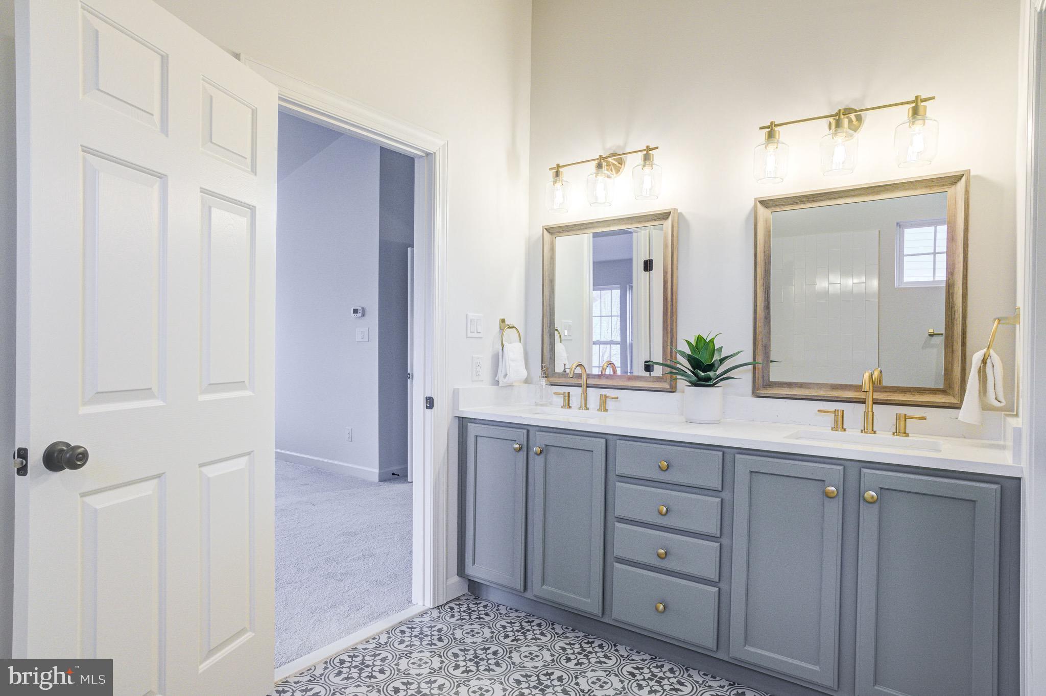 GLENBROOK - Residential