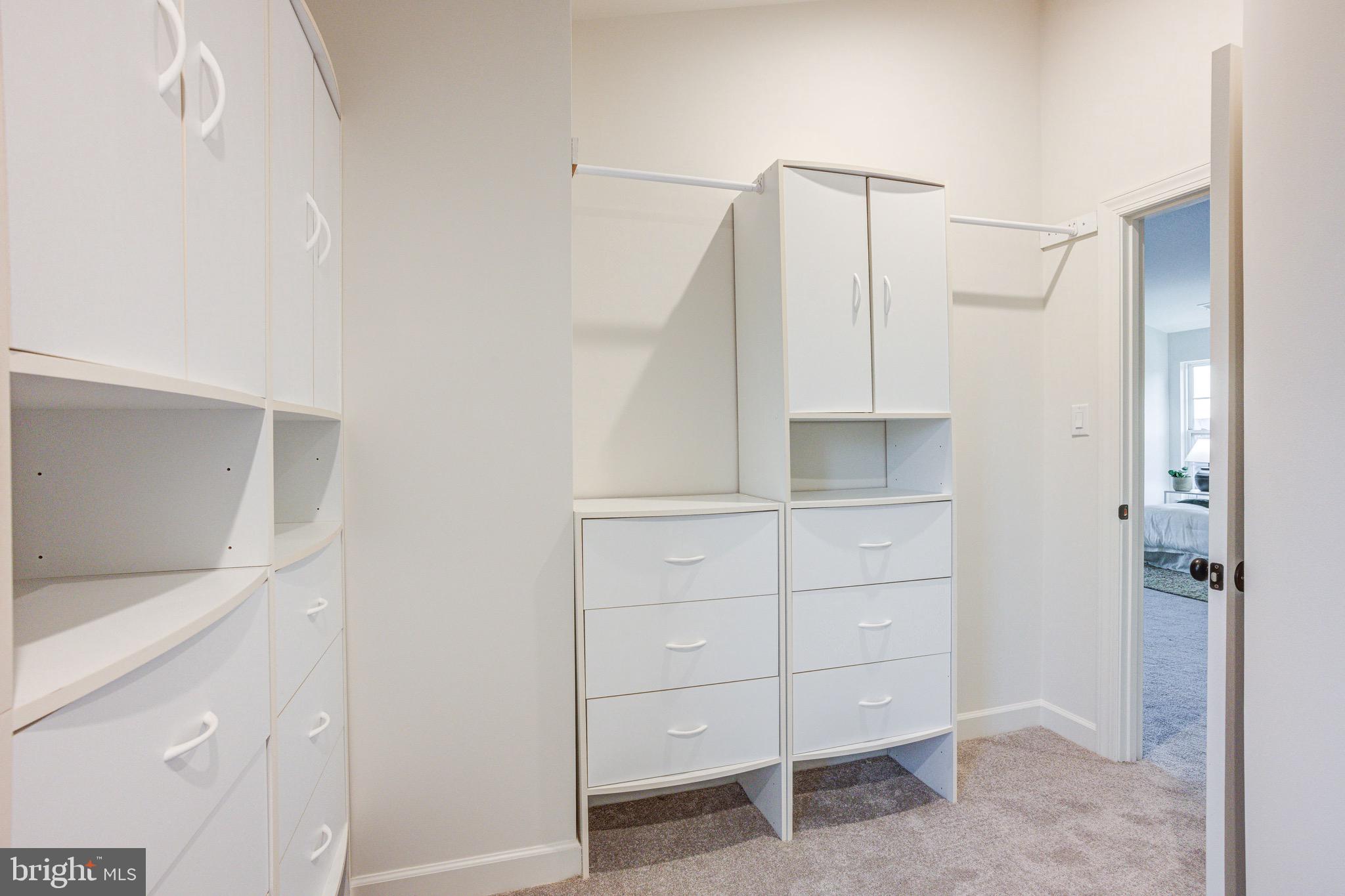 GLENBROOK - Residential