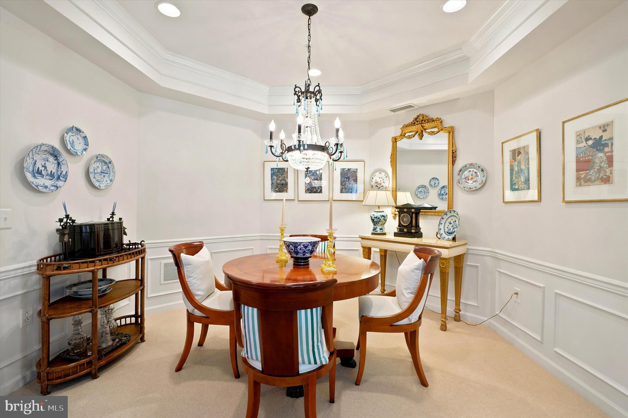 3203 LILAC COURT