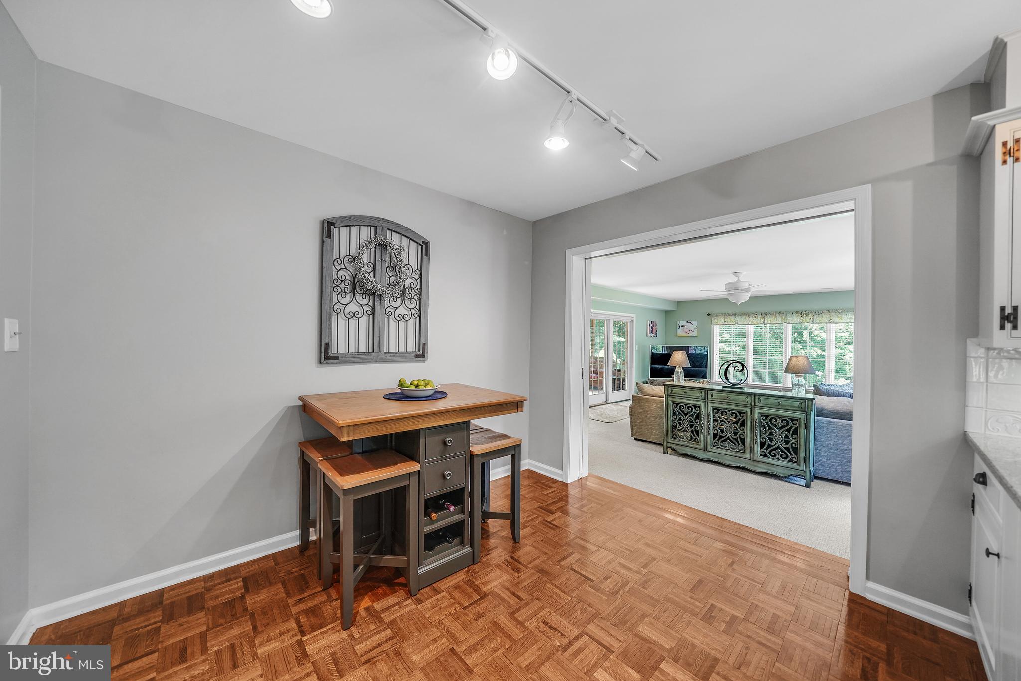 RADLEY RUN - Residential