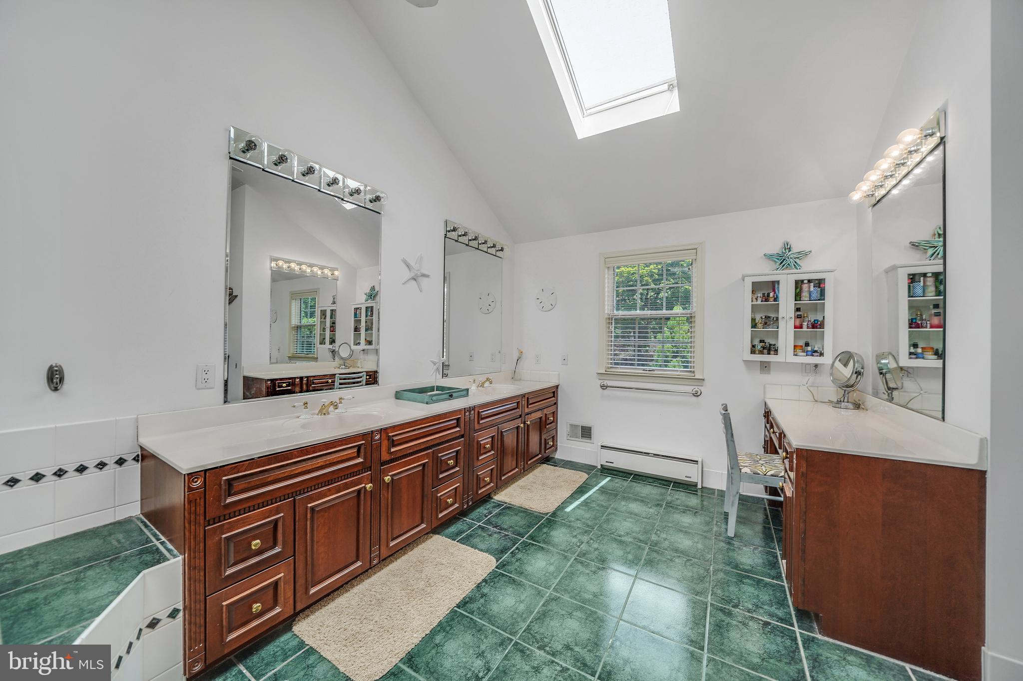 RADLEY RUN - Residential