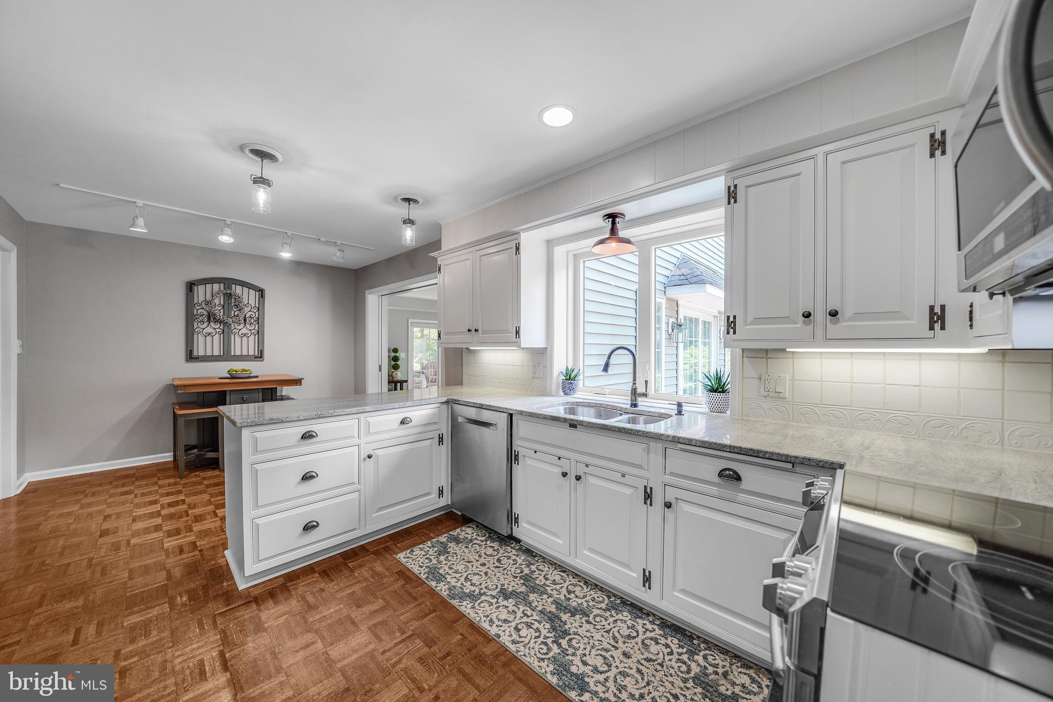 RADLEY RUN - Residential