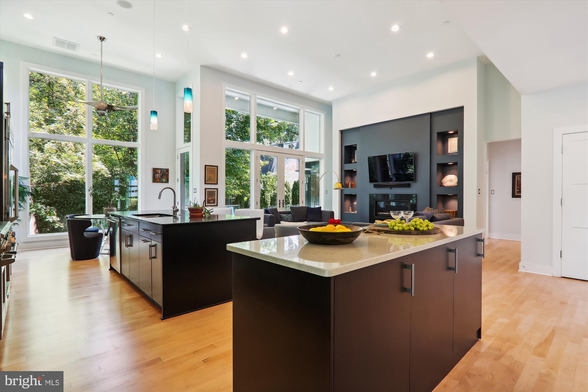 2007 TRUMBULL TERRACE NW