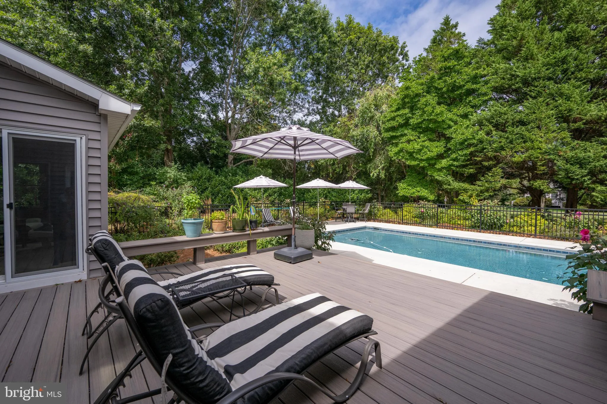 Rehoboth Beach, Delaware 19971, United States, 4 Bedrooms Bedrooms, ,3 BathroomsBathrooms,Residential,Pending,208951