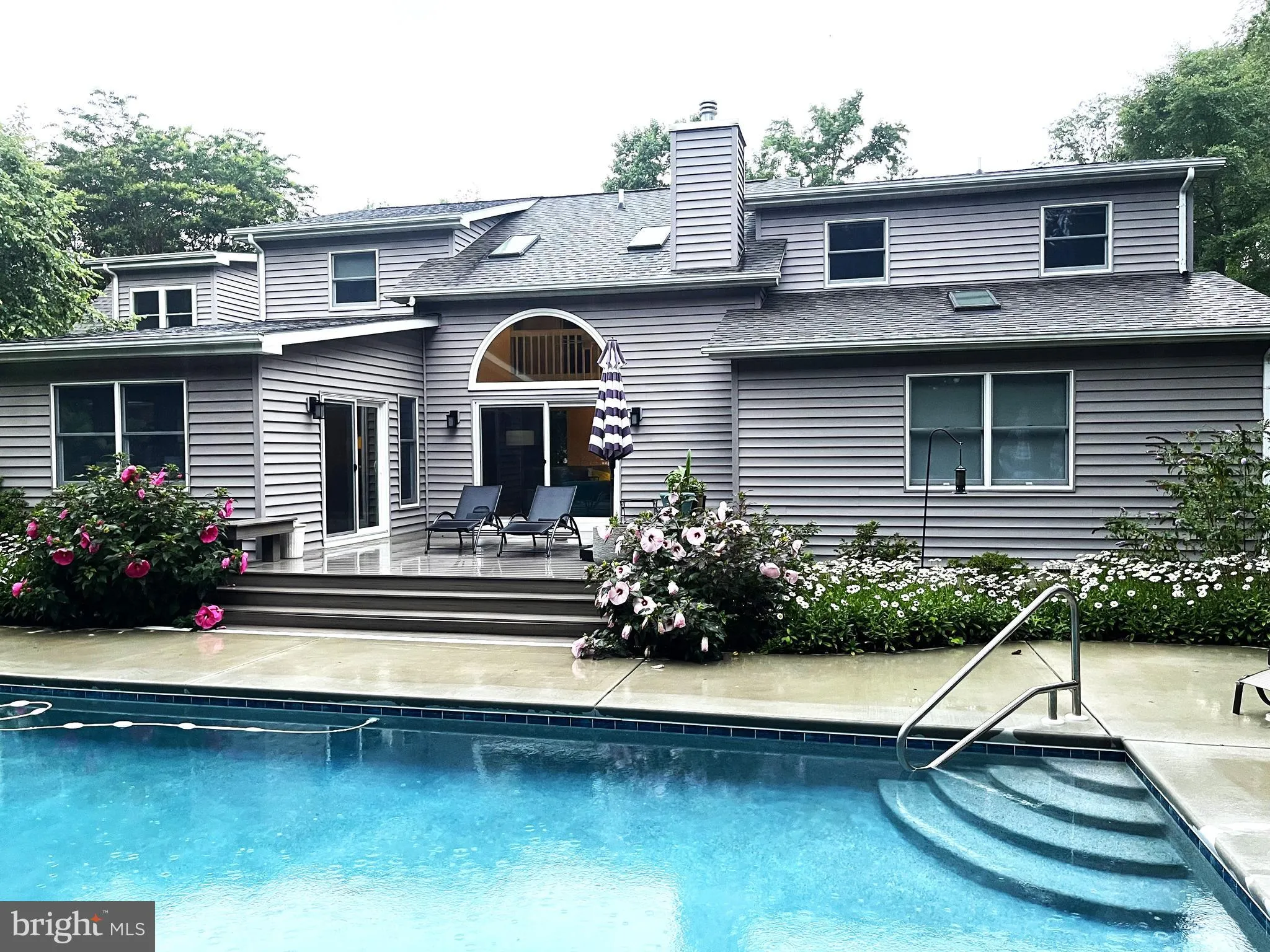 Rehoboth Beach, Delaware 19971, United States, 4 Bedrooms Bedrooms, ,3 BathroomsBathrooms,Residential,Pending,208951