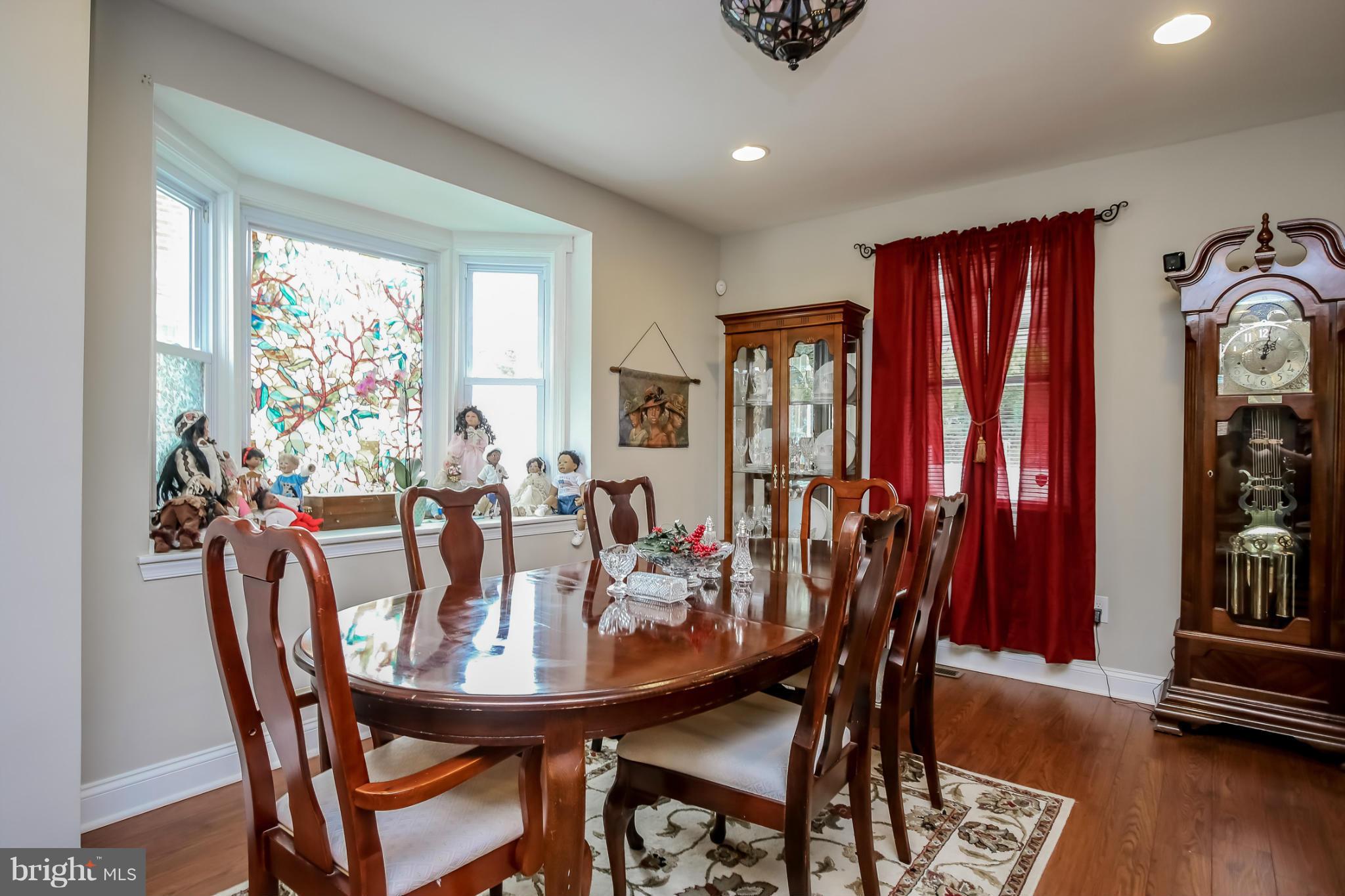 RAMBLEWOOD - Residential