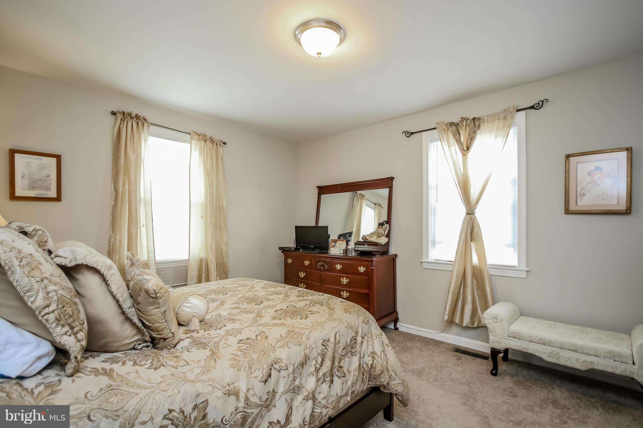 RAMBLEWOOD - Residential