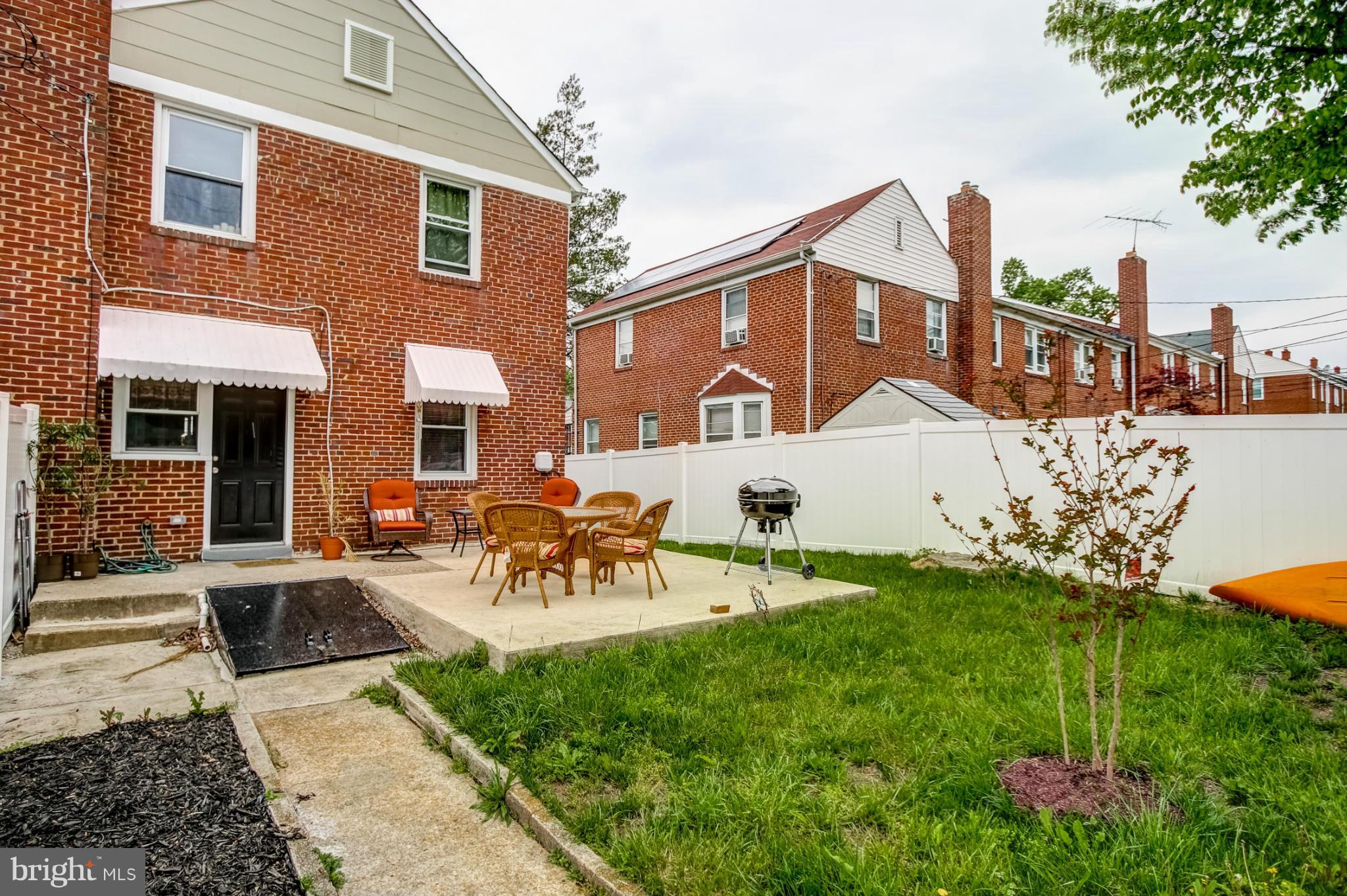 RAMBLEWOOD - Residential