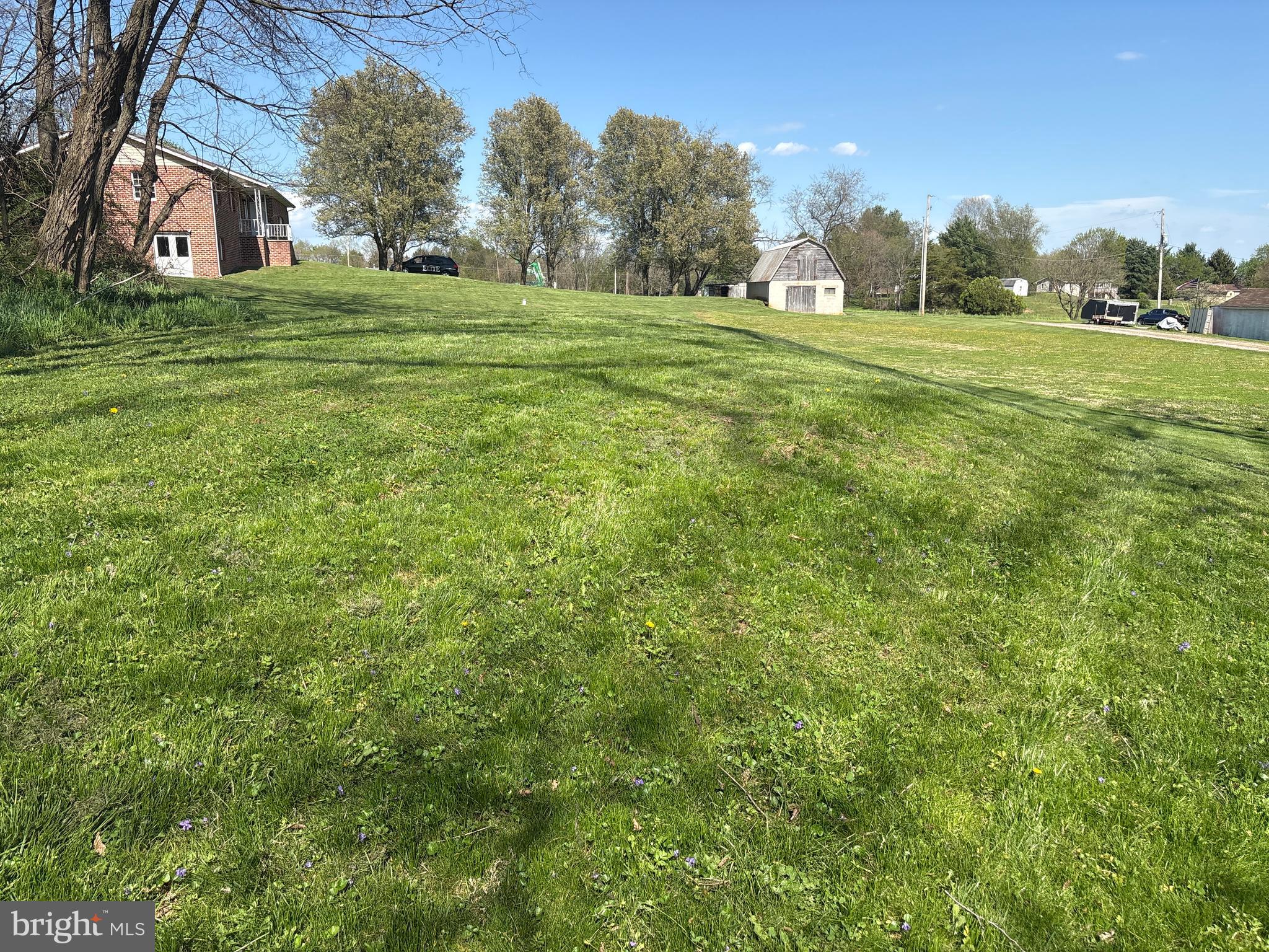 9 LOCUST LANE