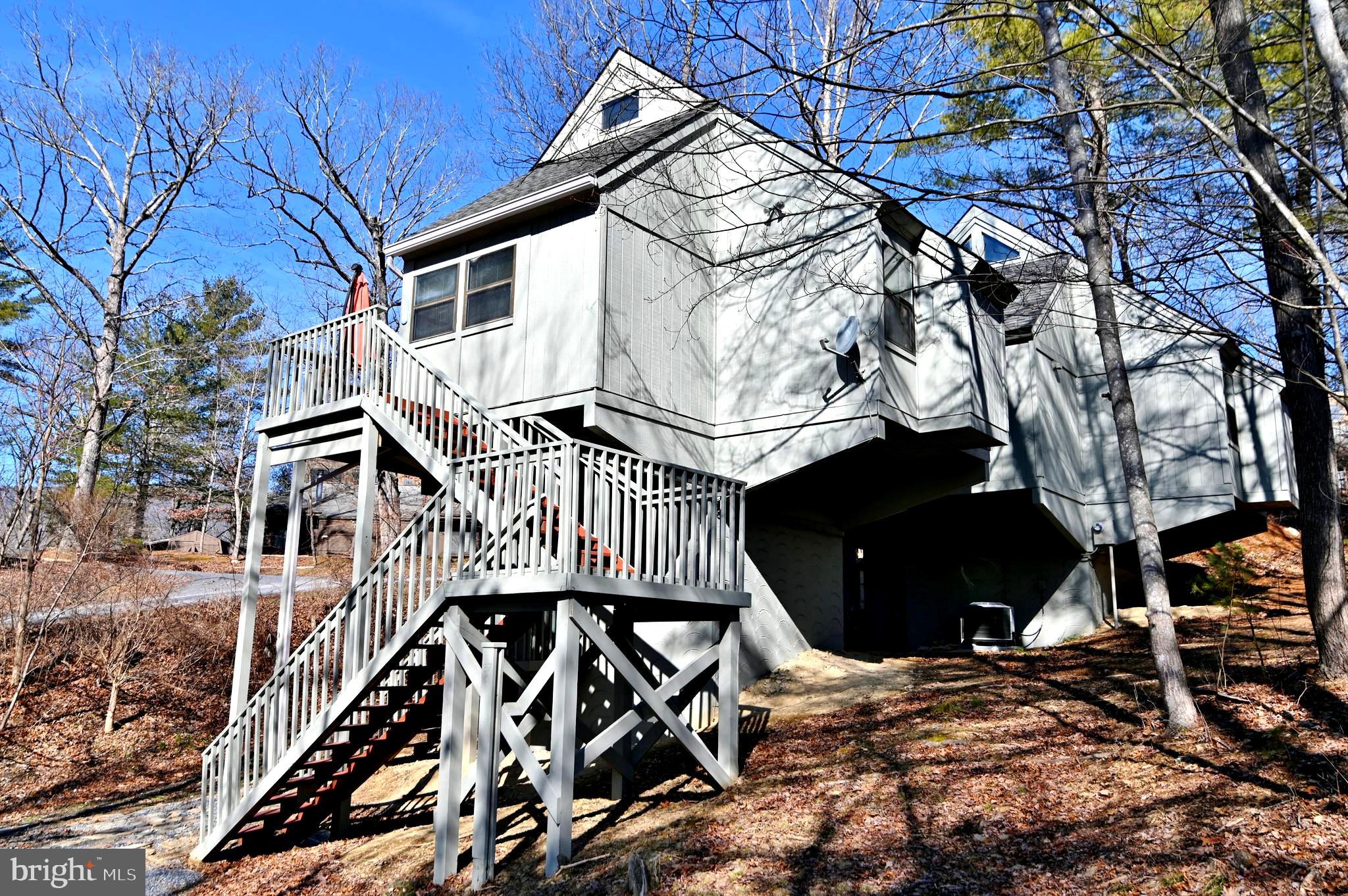 LAKEVIEW PEDESTAL HOMES - Residential