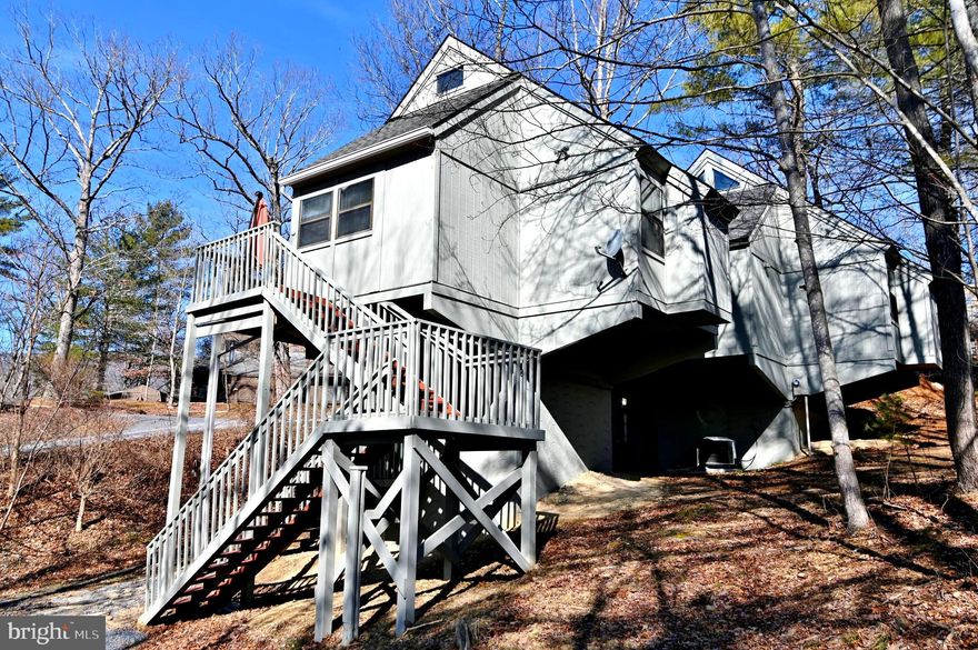 Welcome to this charming 3-level townhome, part of the Lakeview Pedestal Homes community, located just minutes from Bryce Resort. This home features 2 bedrooms and 1 bathroom, offering a cozy and functional living space. The main level includes a kitchen, living room, main floor laundry, full bathroom, and a bedroom, providing convenience and comfort. The upper level boasts a loft bedroom, perfect for a private retreat. The lower level is designed for relaxation, featuring a jetted tub and a sauna, ideal for unwinding after a long day.. With its prime location and thoughtful amenities, this townhome is a perfect getaway or year-round residence for buyers ready to add their personal touch.