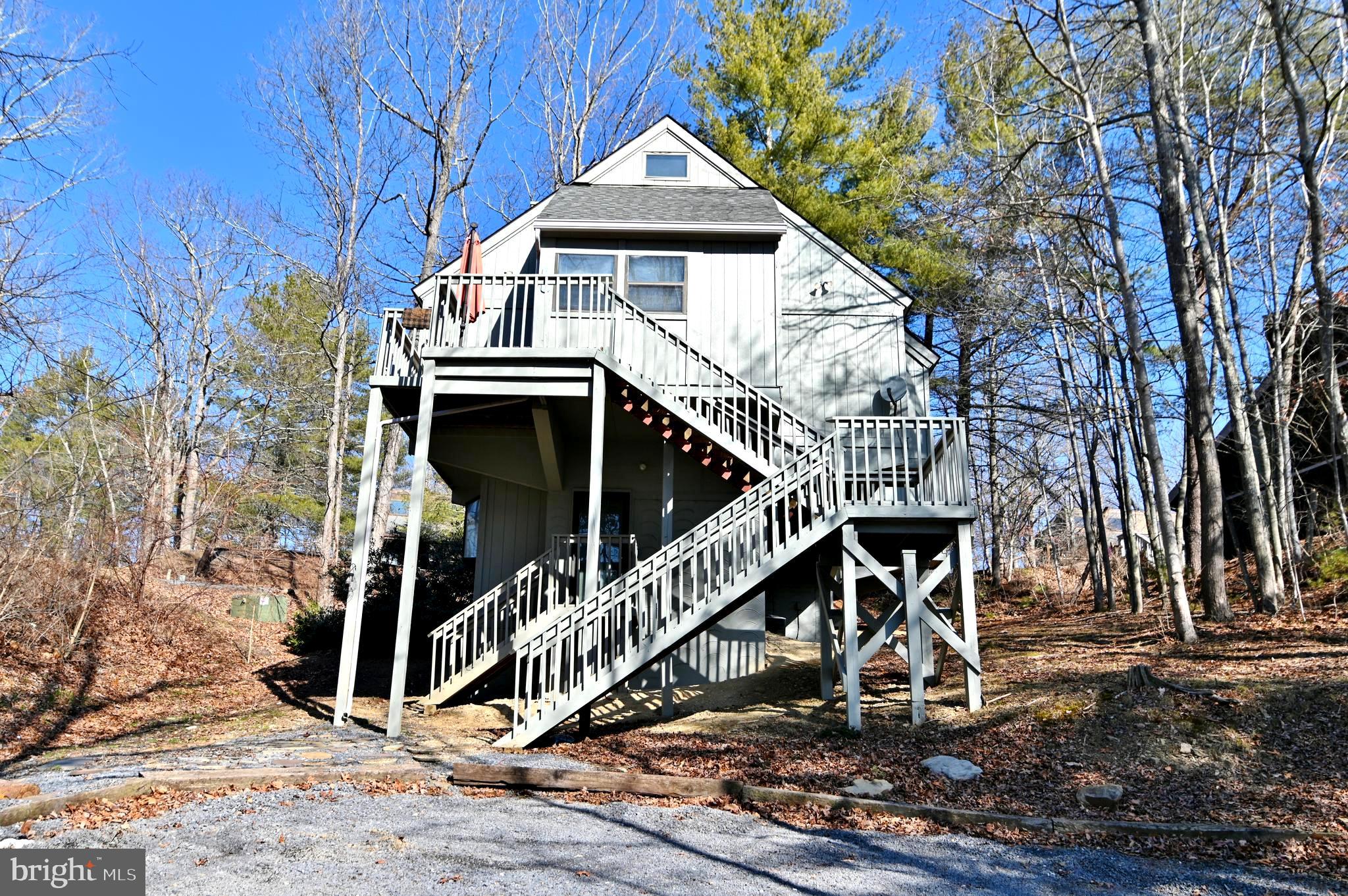 LAKEVIEW PEDESTAL HOMES - Residential