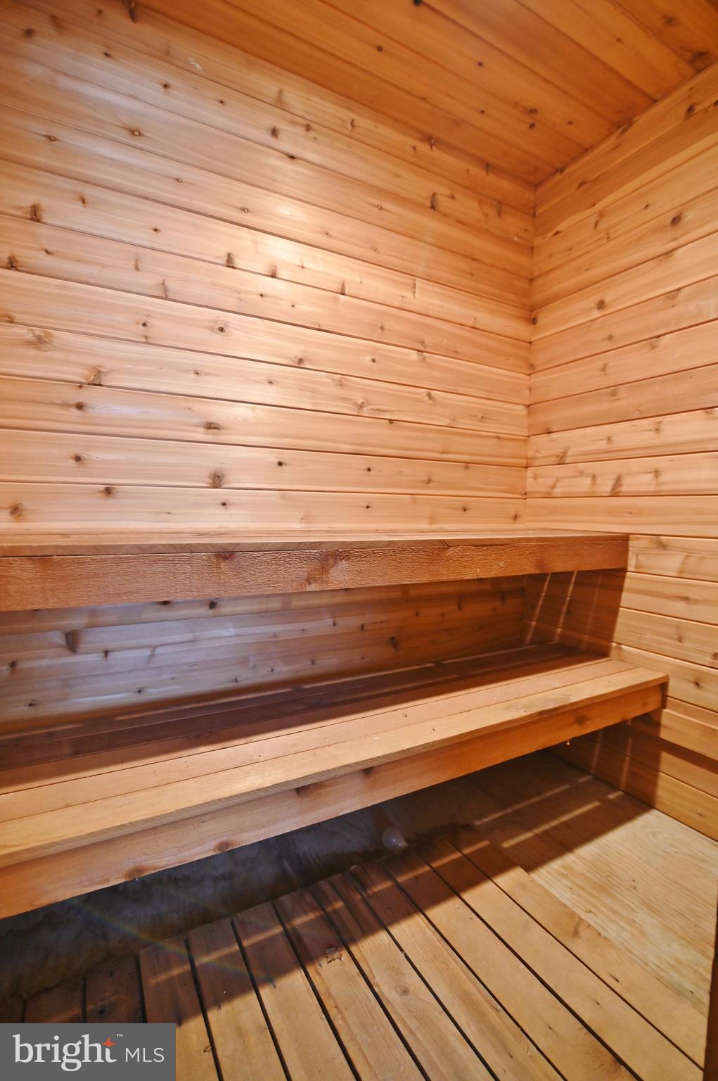 LAKEVIEW PEDESTAL HOMES - Residential