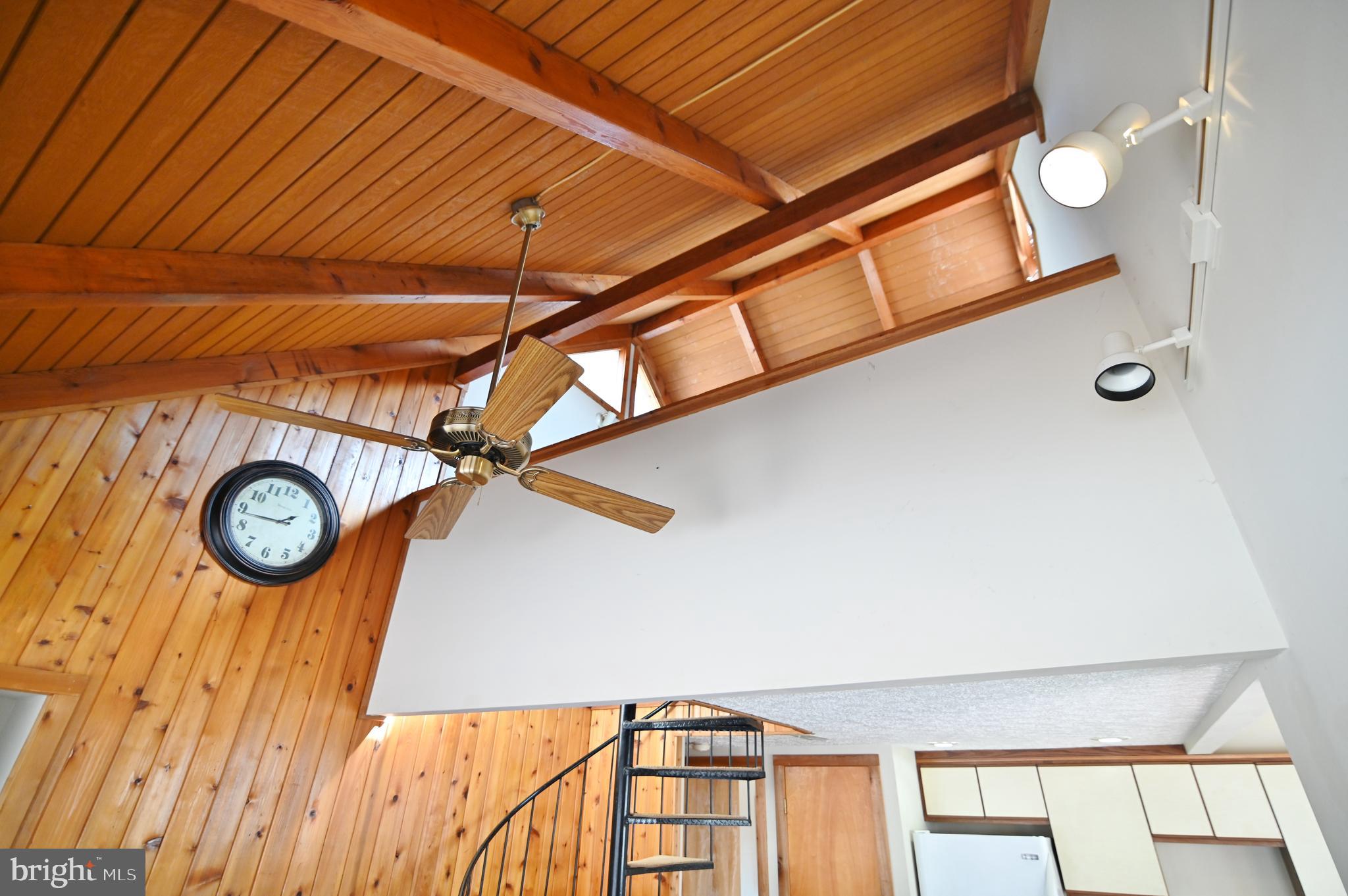 LAKEVIEW PEDESTAL HOMES - Residential