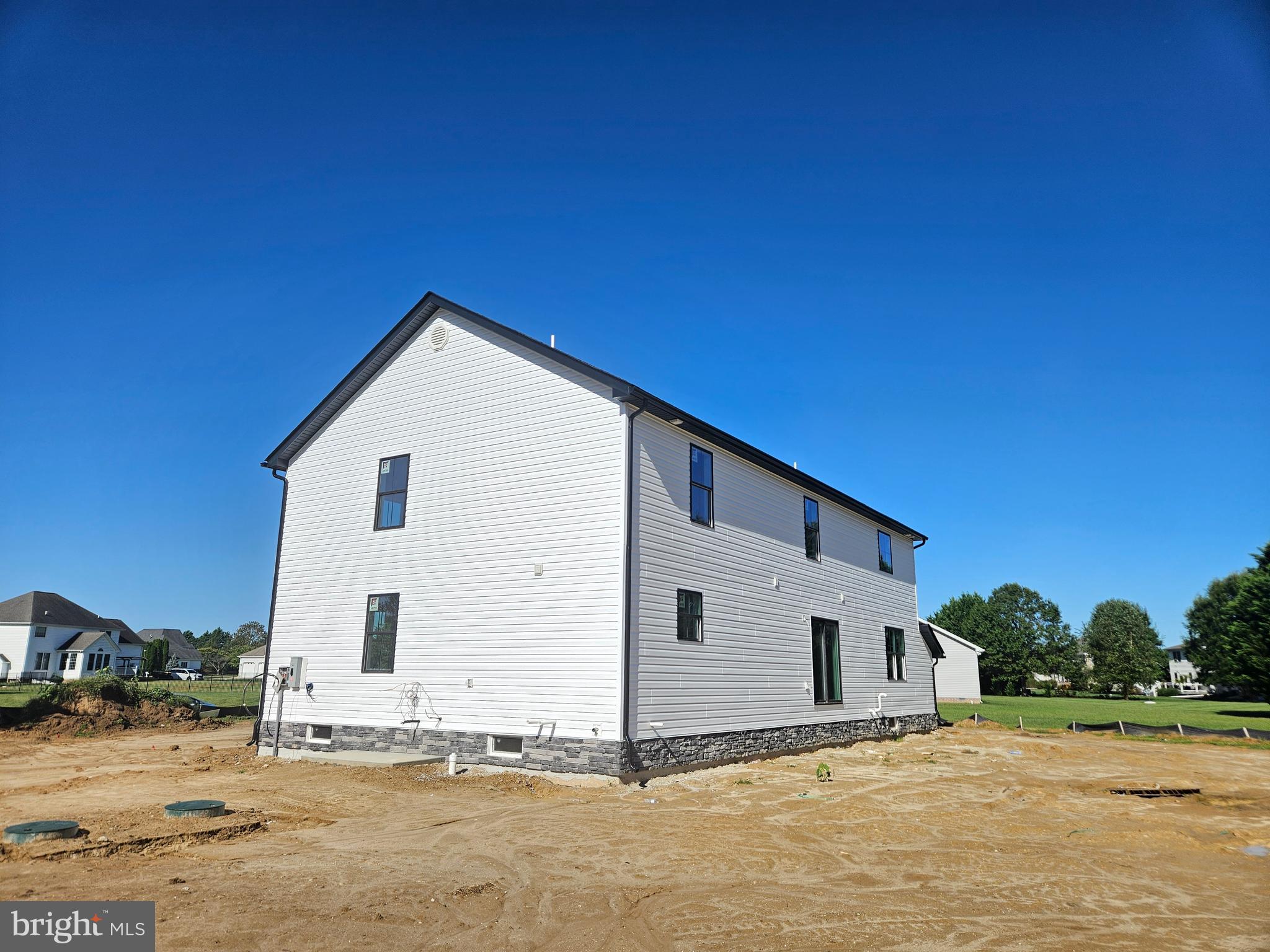42 GLENOAK COURT