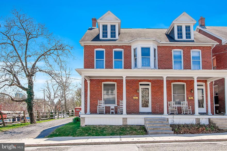 In Town Elegance - 2,500+ sq. ft., private residence located in the heart of Historic Gettysburg. Complete renovated w/ 100% new infrastructure. (ex: electric, plumbing, HVAC (2 units), kitchen, baths, light fixtures, sunroom. Patio & exterior porches, Phenomenal 3rd floor Master Suite w/private bath and laundry facility. 9' 1st. floor ceilings, natural original interior wood trim and fixtures.