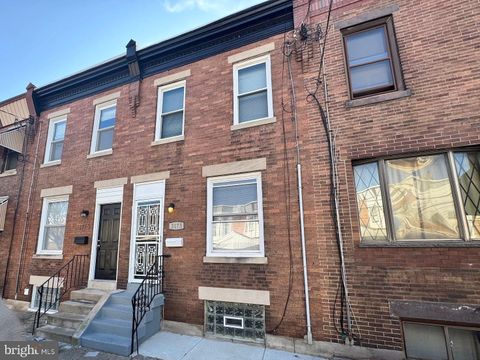 Townhouse For Sale - 3173 Tulip Street<br/> PHILADELPHIA, PA 19134
