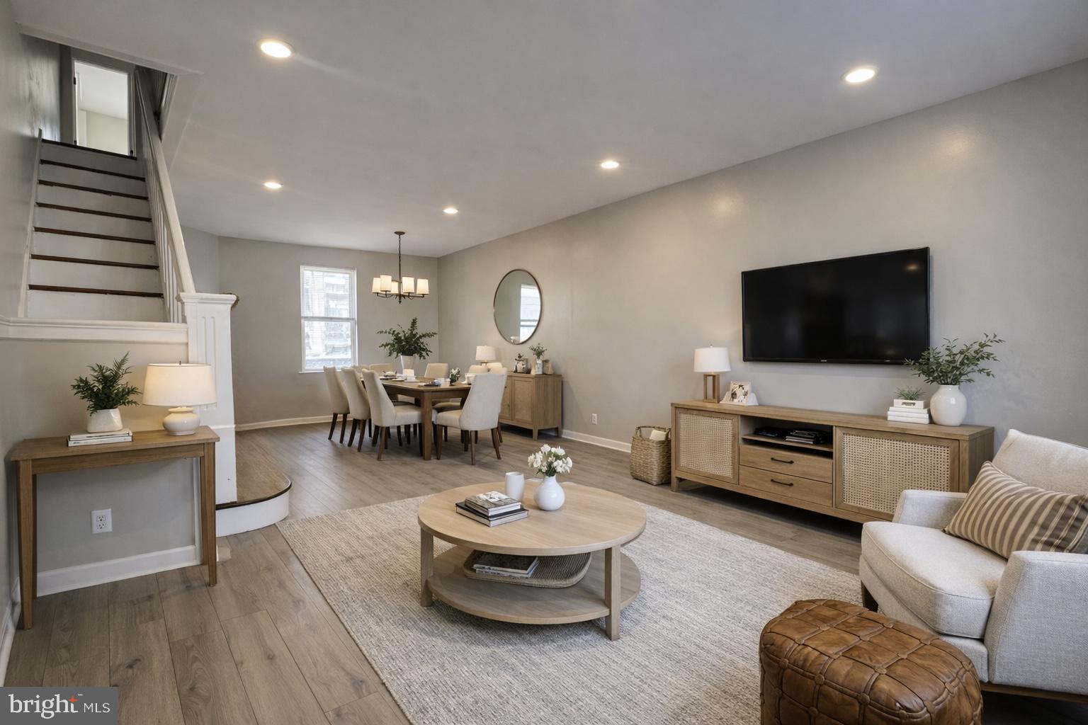 PORT RICHMOND - Residential