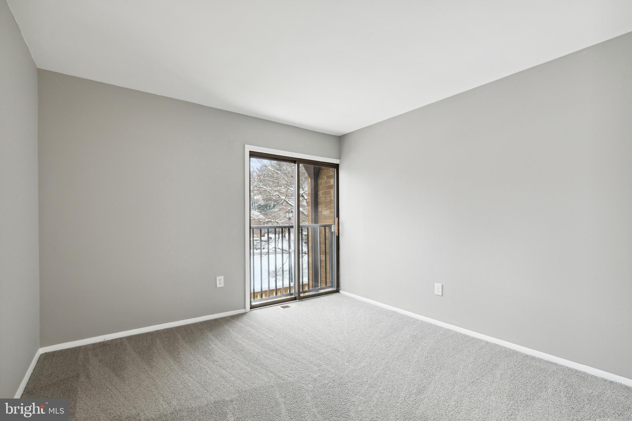 TOPFIELD - Residential