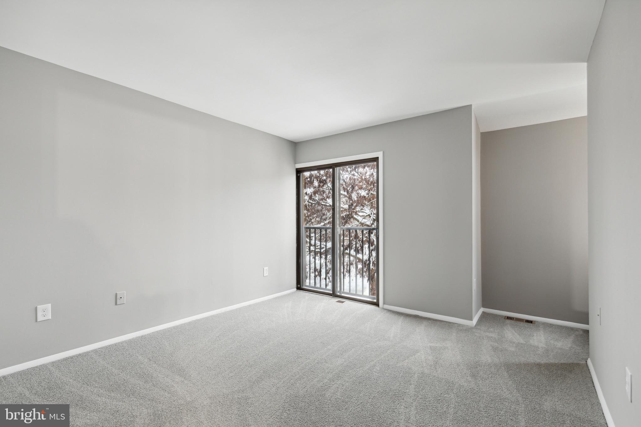 TOPFIELD - Residential