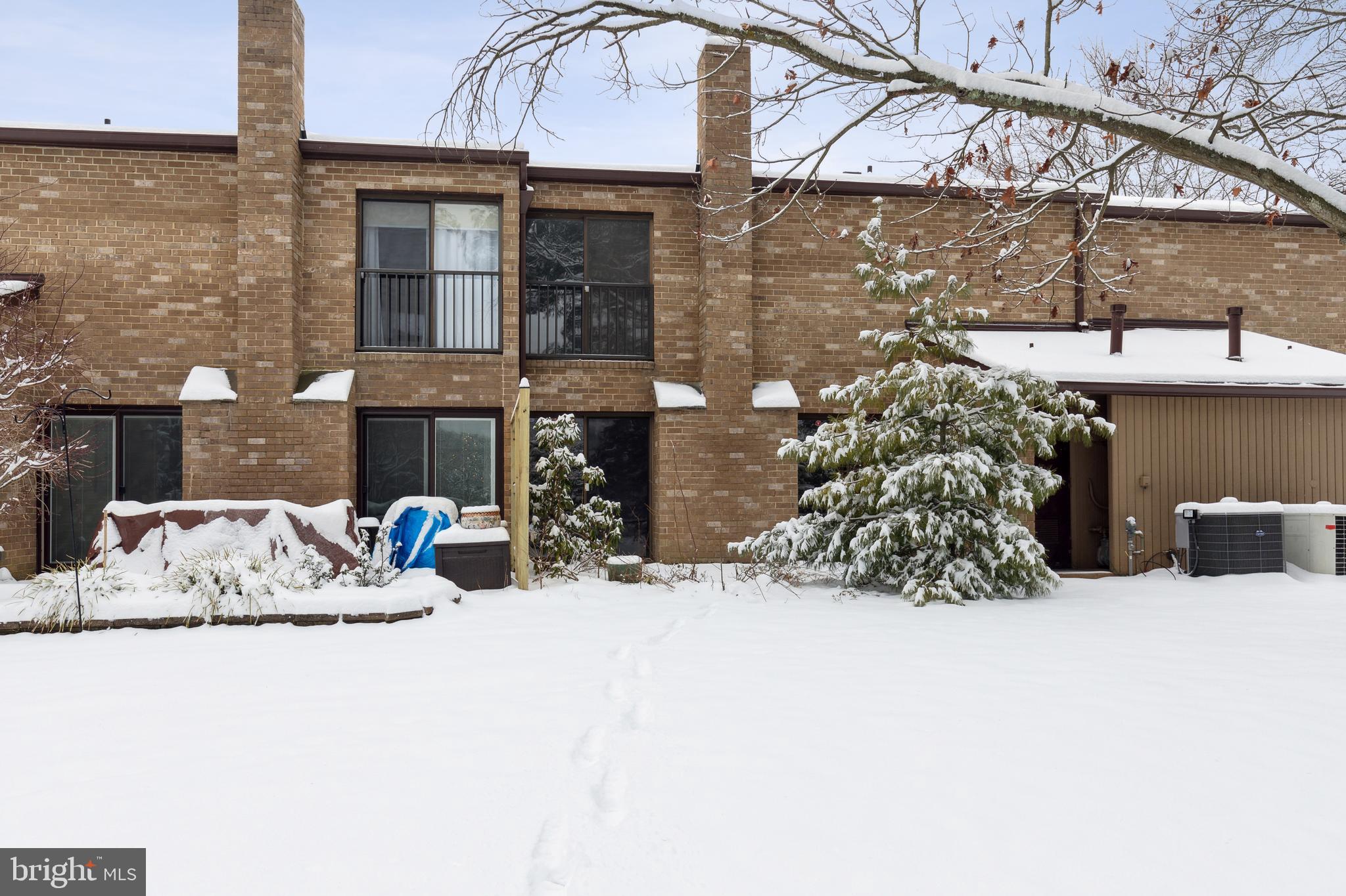 TOPFIELD - Residential