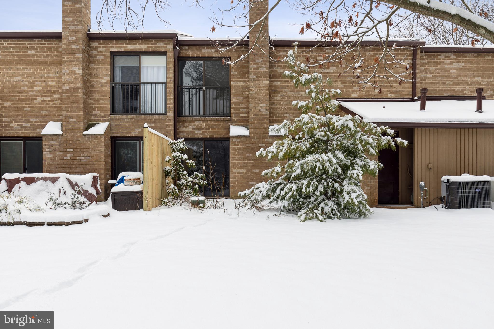 TOPFIELD - Residential