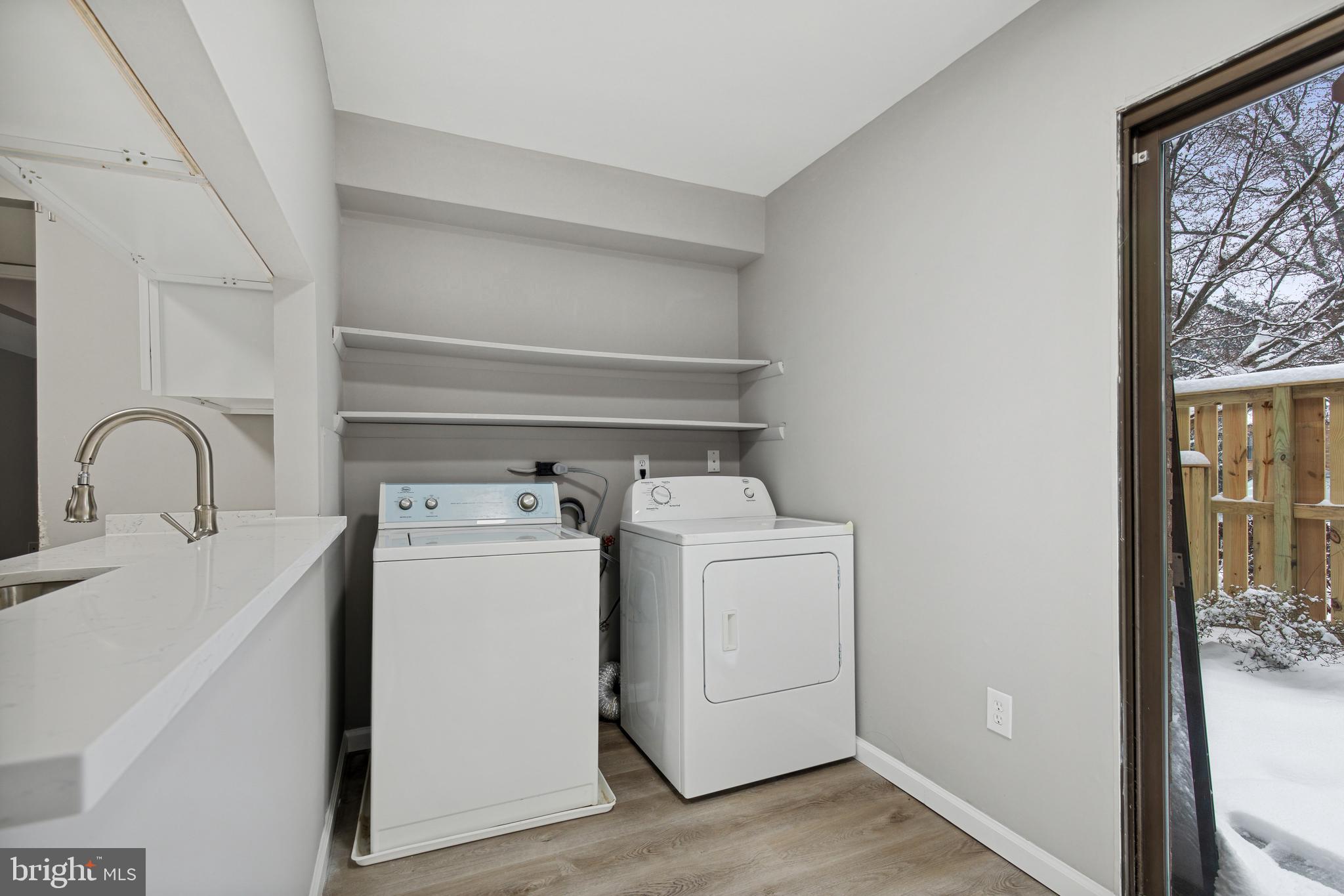 TOPFIELD - Residential