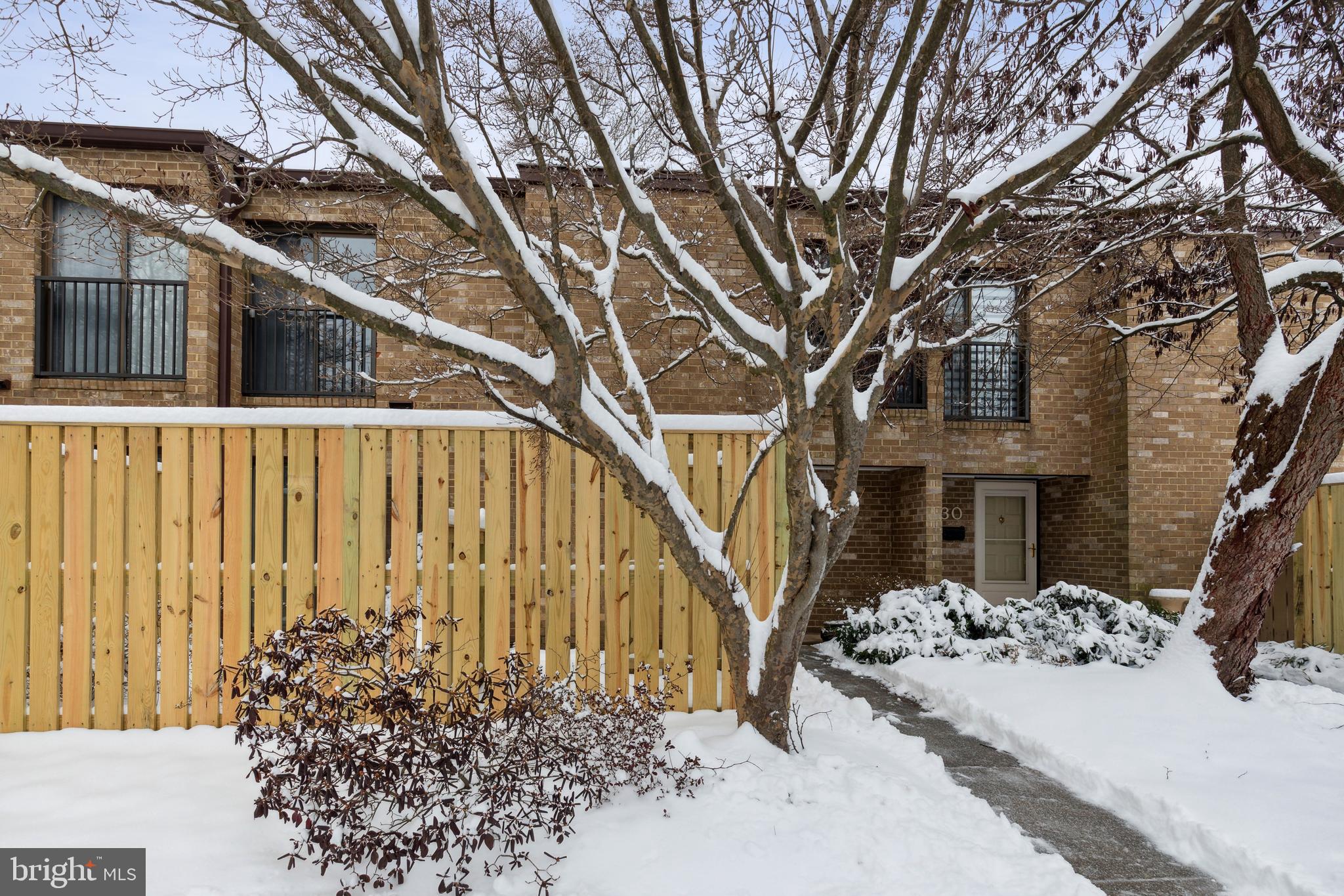 TOPFIELD - Residential