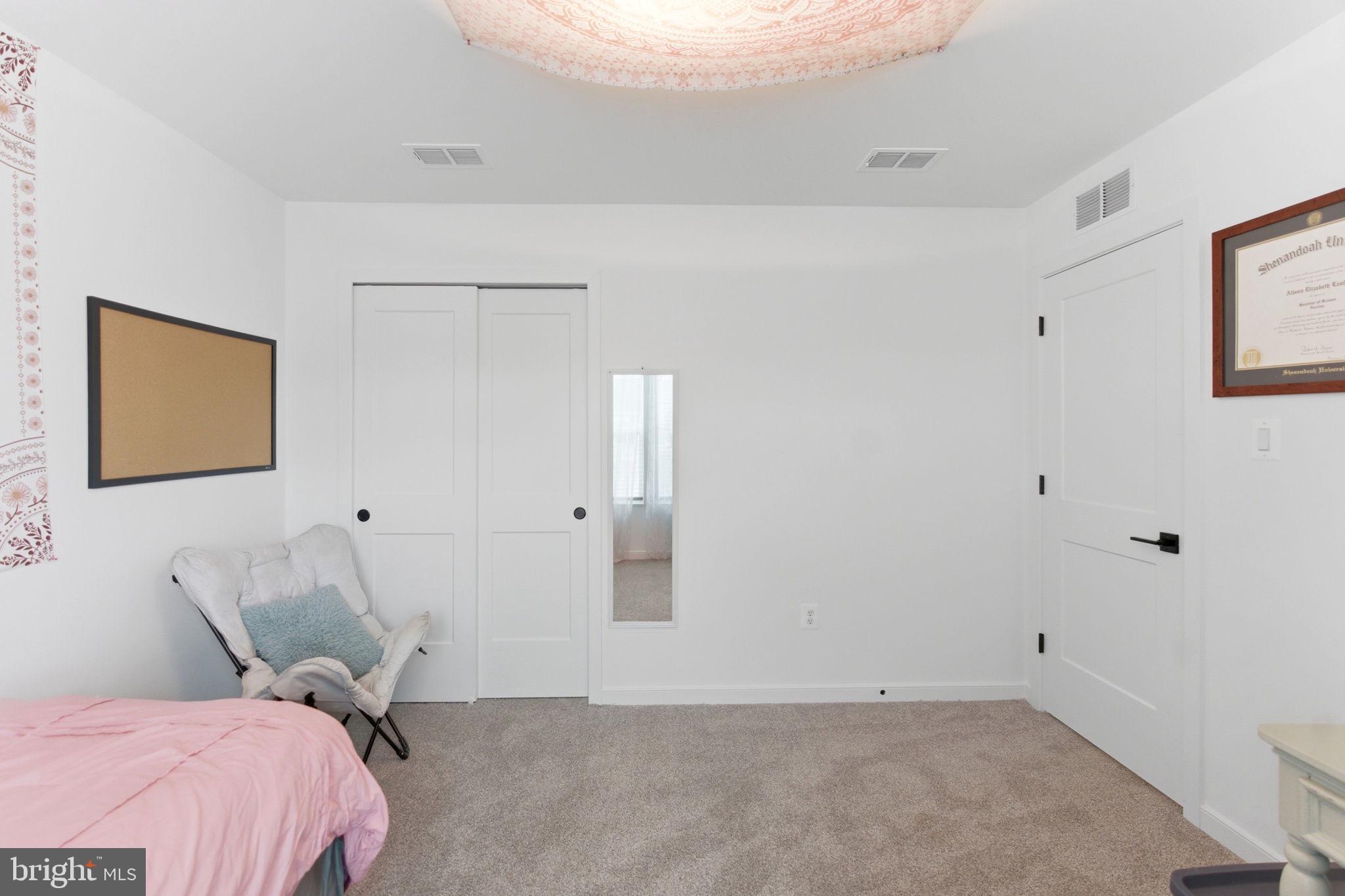 LIBERTY RUN - Residential