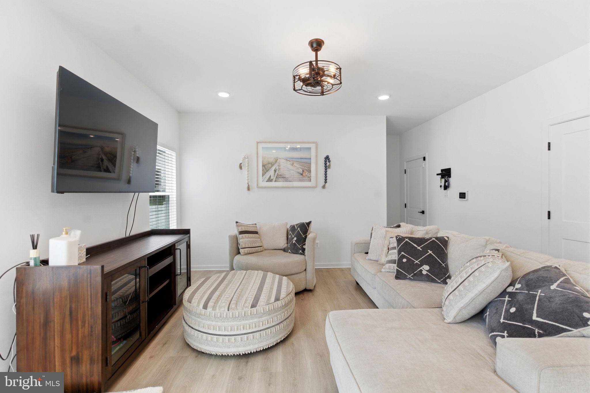 LIBERTY RUN - Residential
