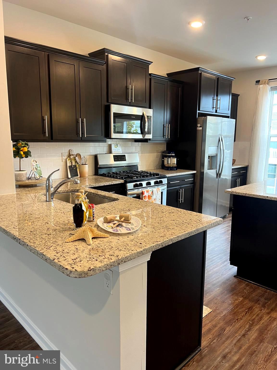 PARKSIDE - Residential