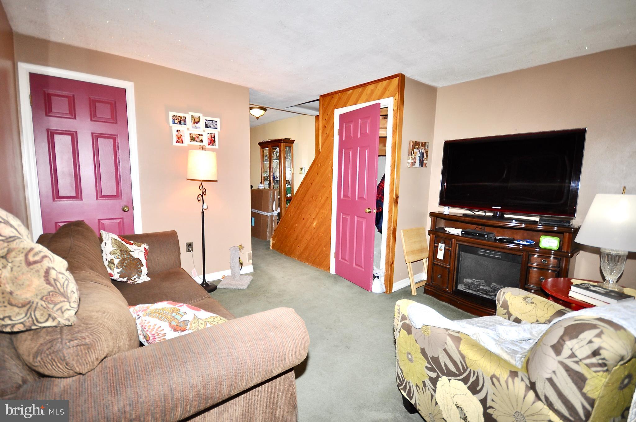 BRIDESBURG - Residential