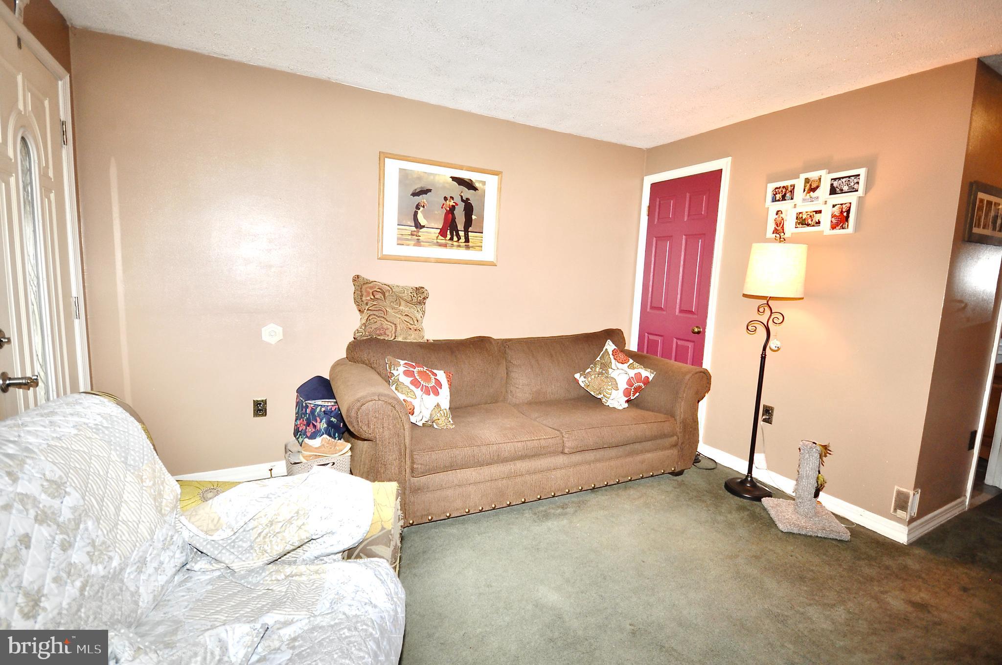 BRIDESBURG - Residential