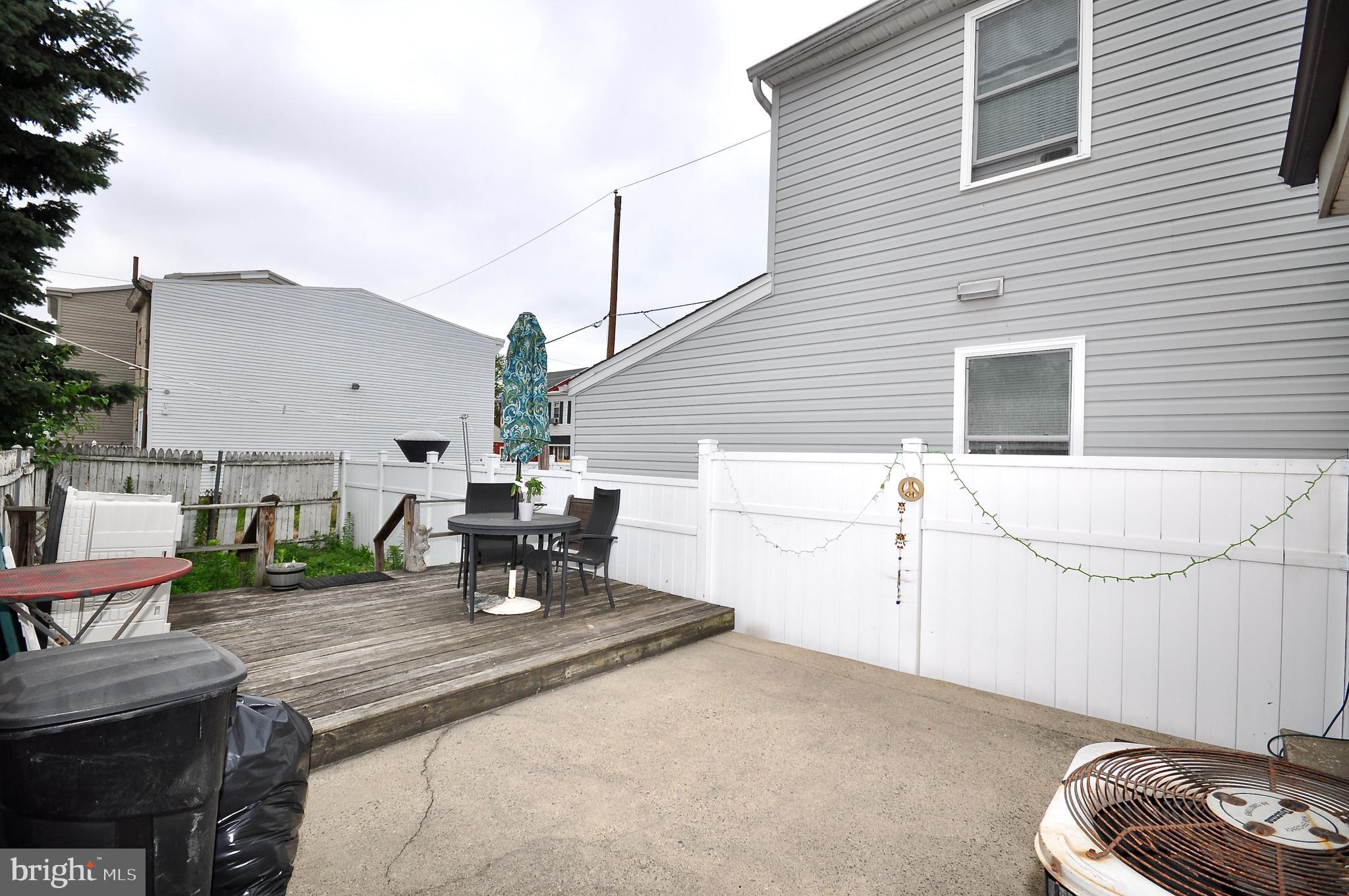 BRIDESBURG - Residential