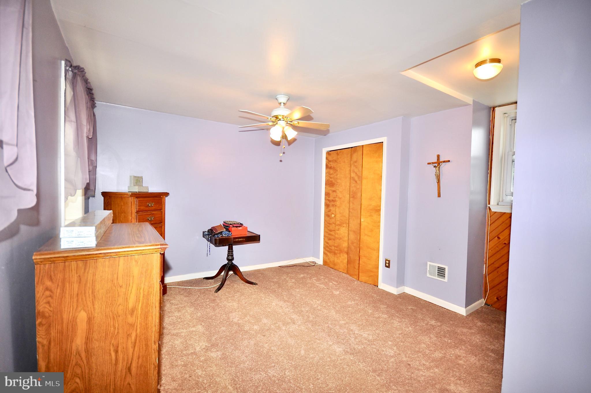 BRIDESBURG - Residential