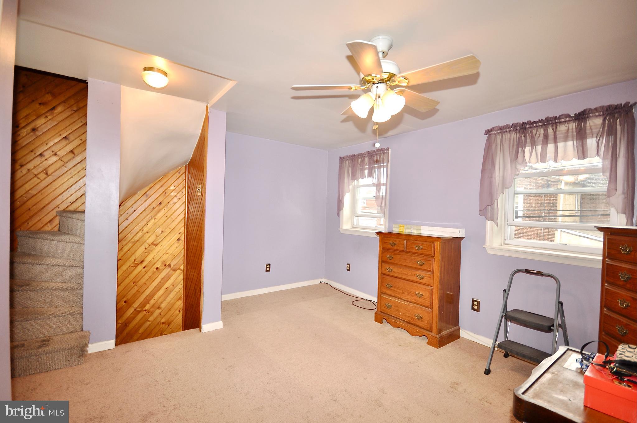 BRIDESBURG - Residential