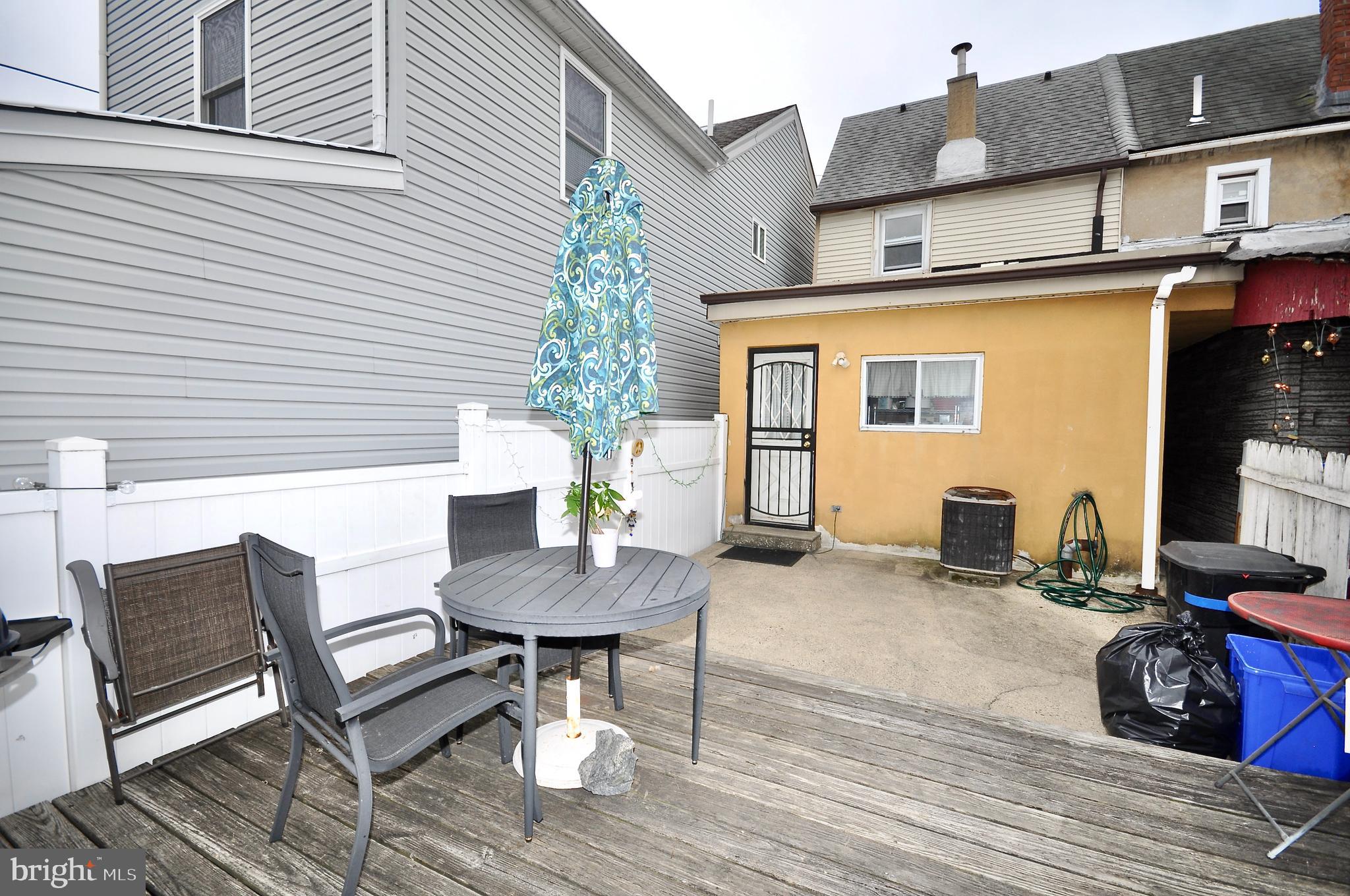 BRIDESBURG - Residential