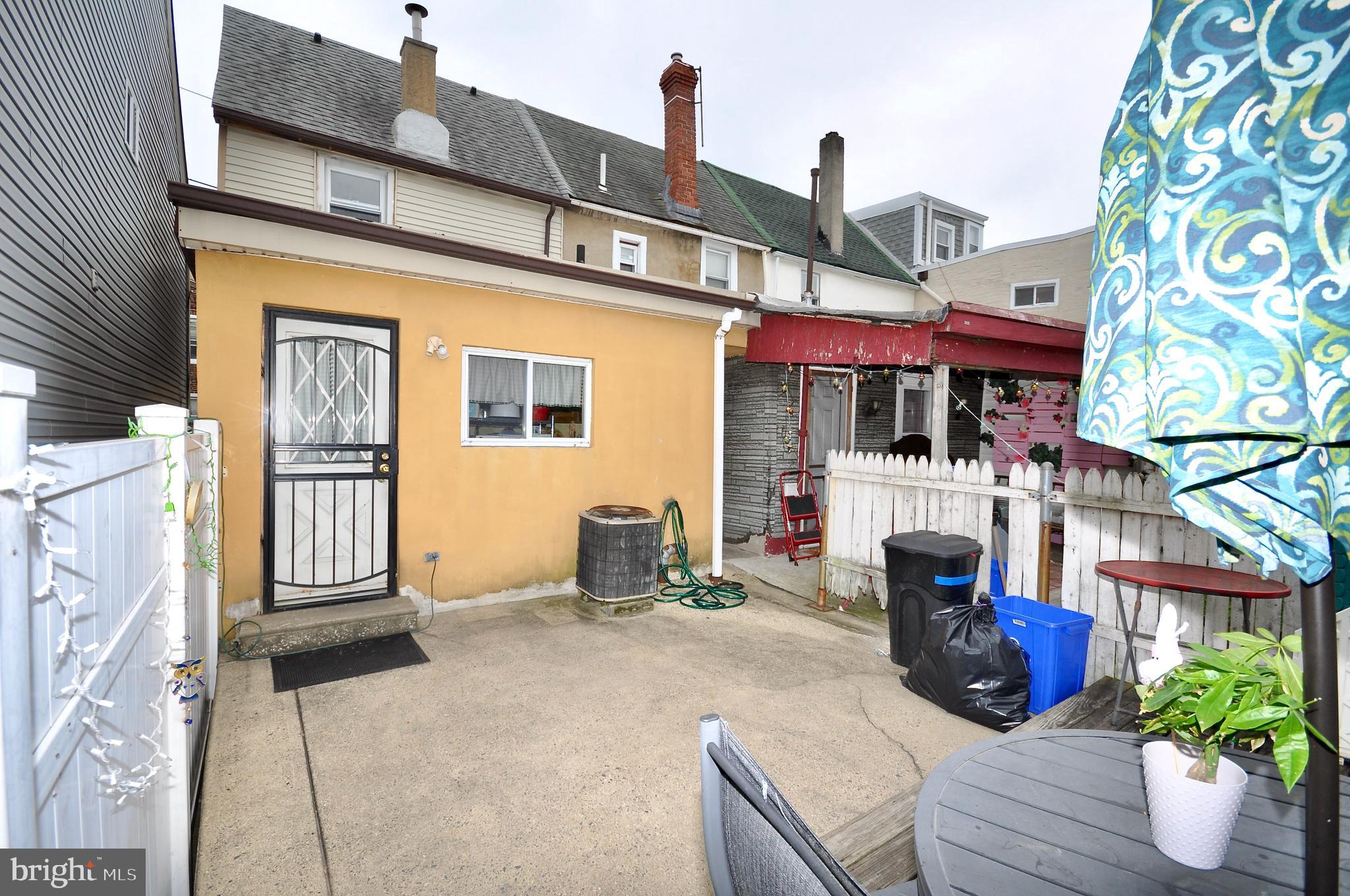 BRIDESBURG - Residential