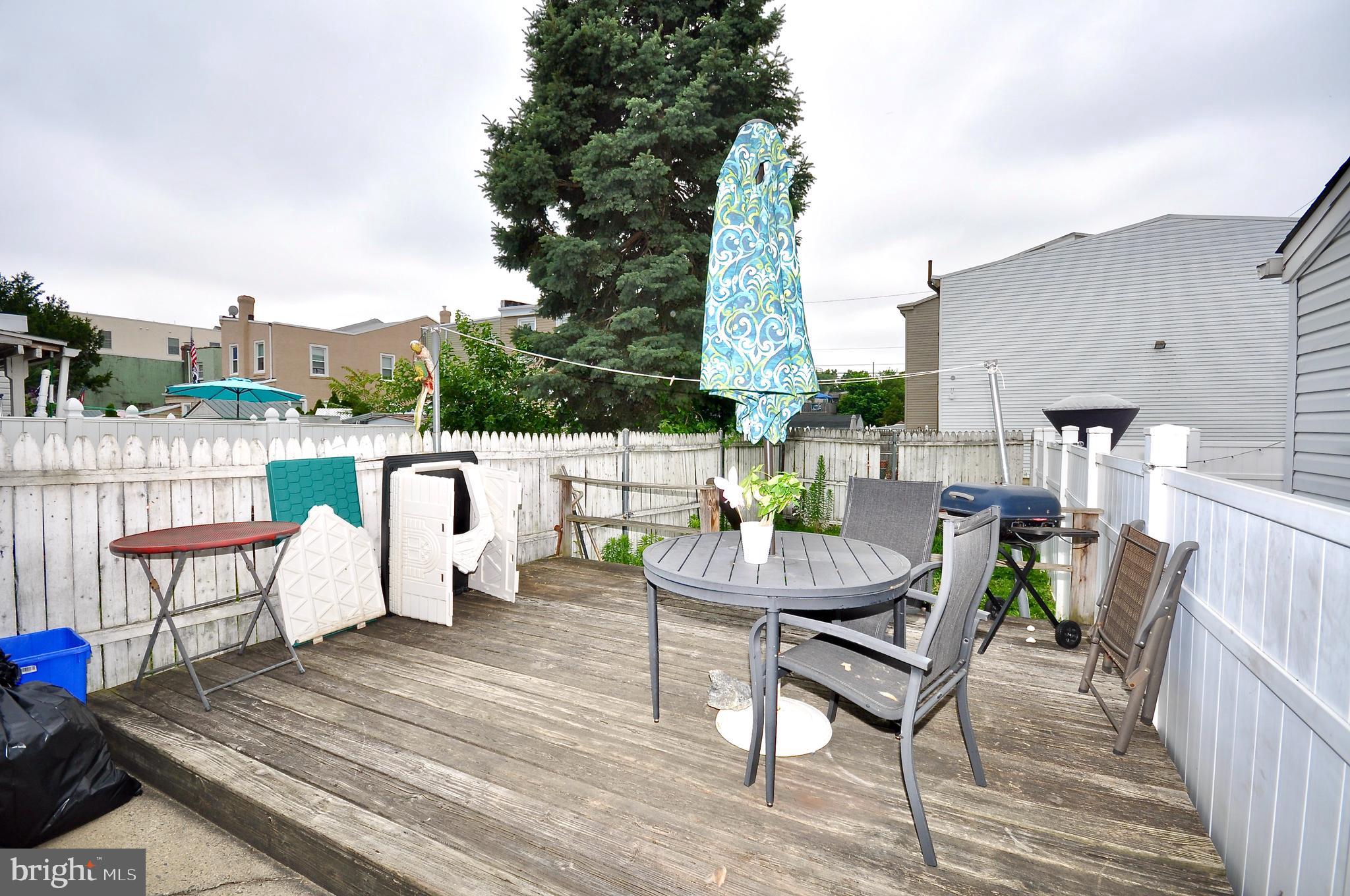 BRIDESBURG - Residential