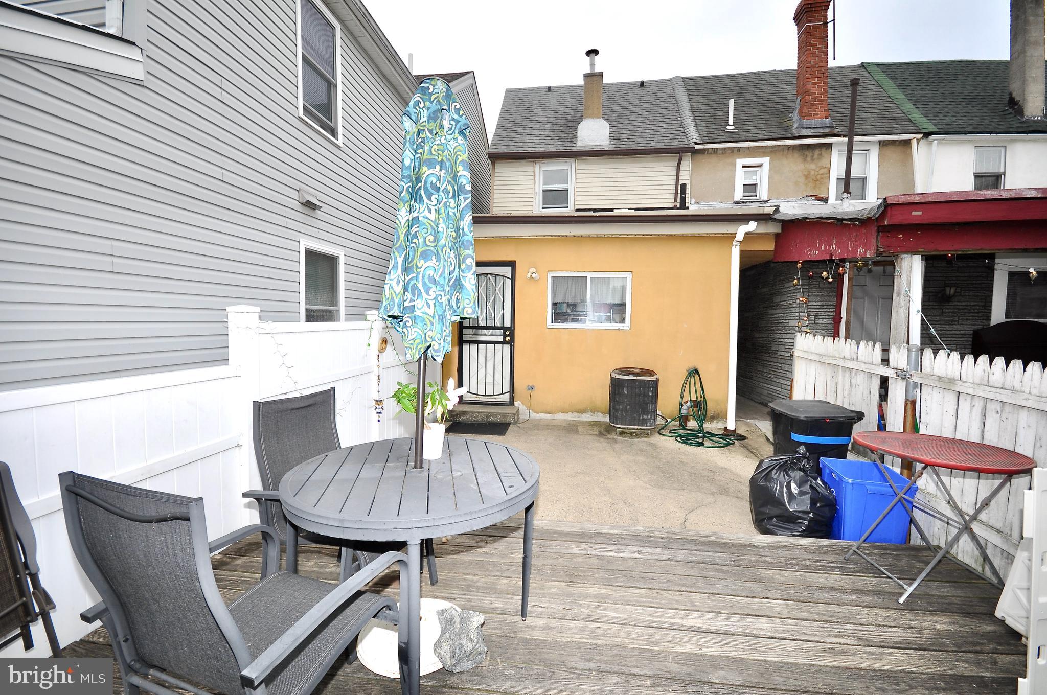 BRIDESBURG - Residential