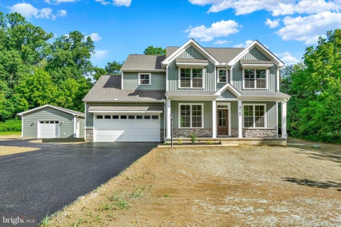 Photo of 825 Furnace Road, YORK, PA 17406 (MLS # PAYK2109030)