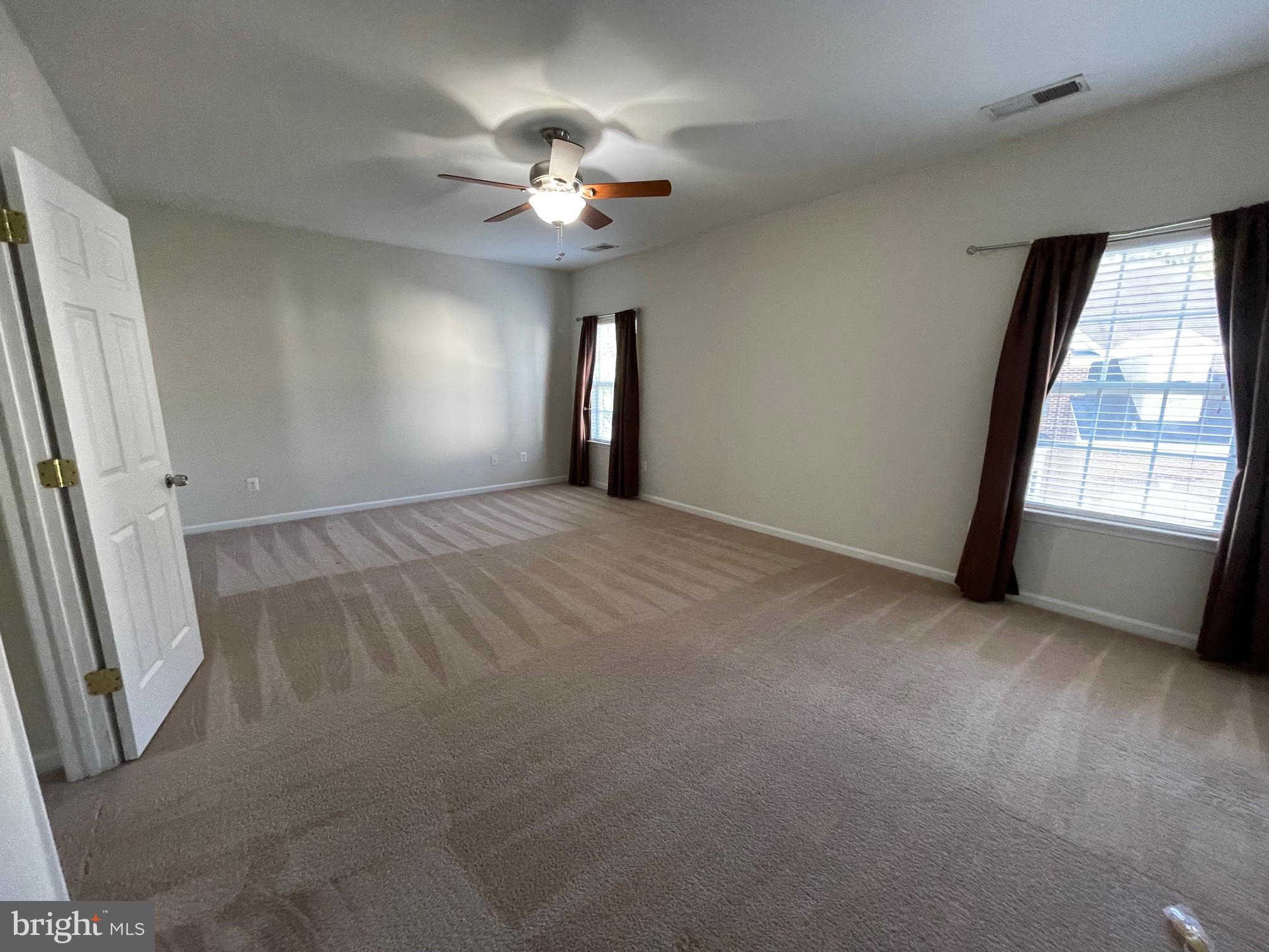 DAHLIA PARK OF WILDEWOOD - Residential Lease