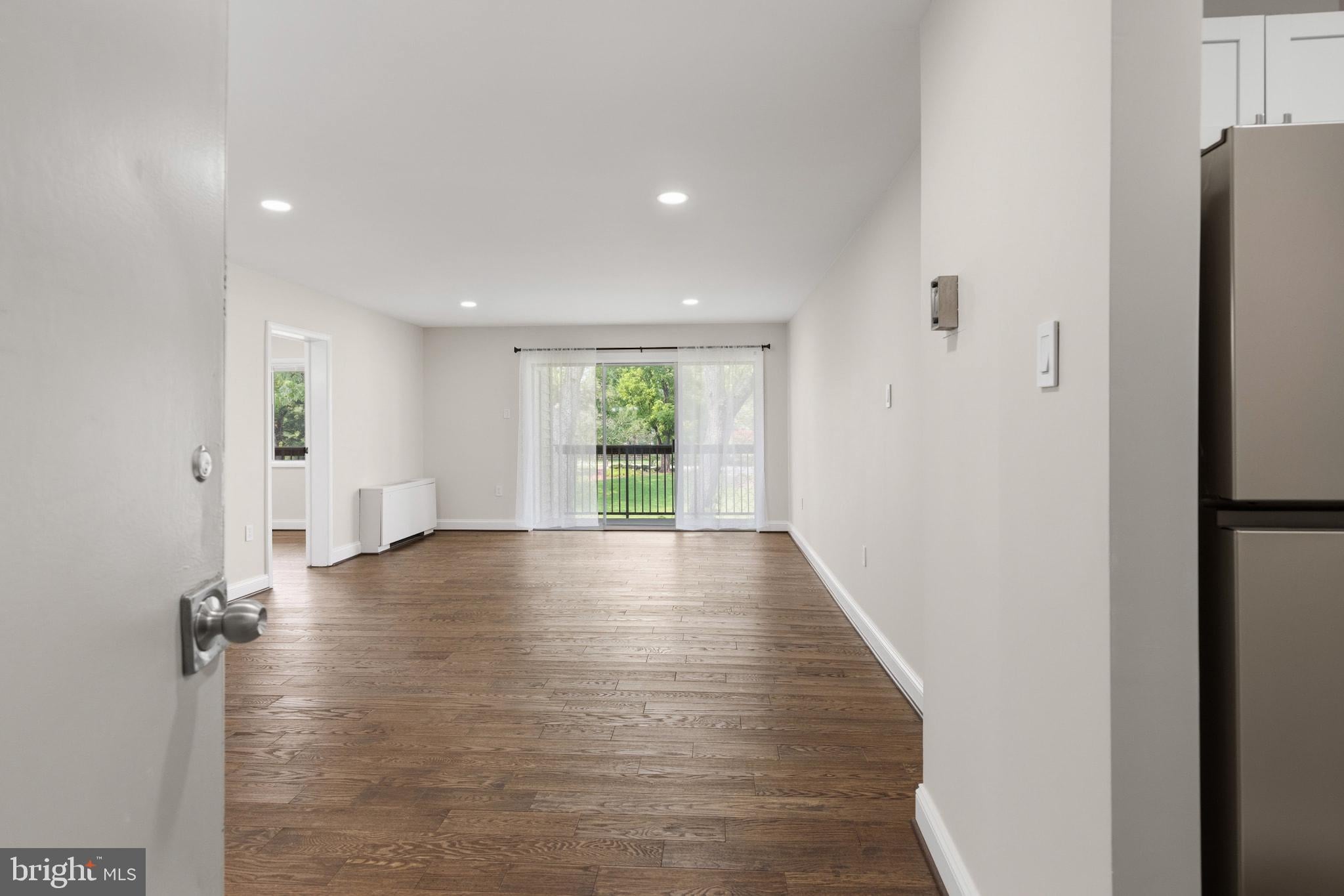 7400 LAKEVIEW N402