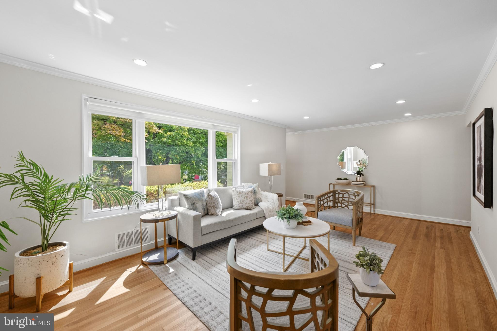 8404 FARRELL DRIVE